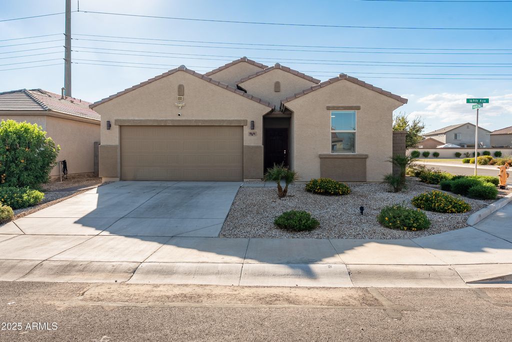 Photo of 8636 N 169th Avenue, Waddell, AZ 85355 (MLS # 6928567)