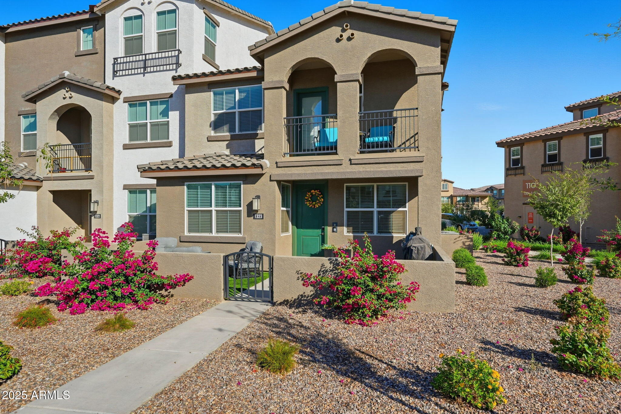 1255 N ARIZONA Avenue N 1323