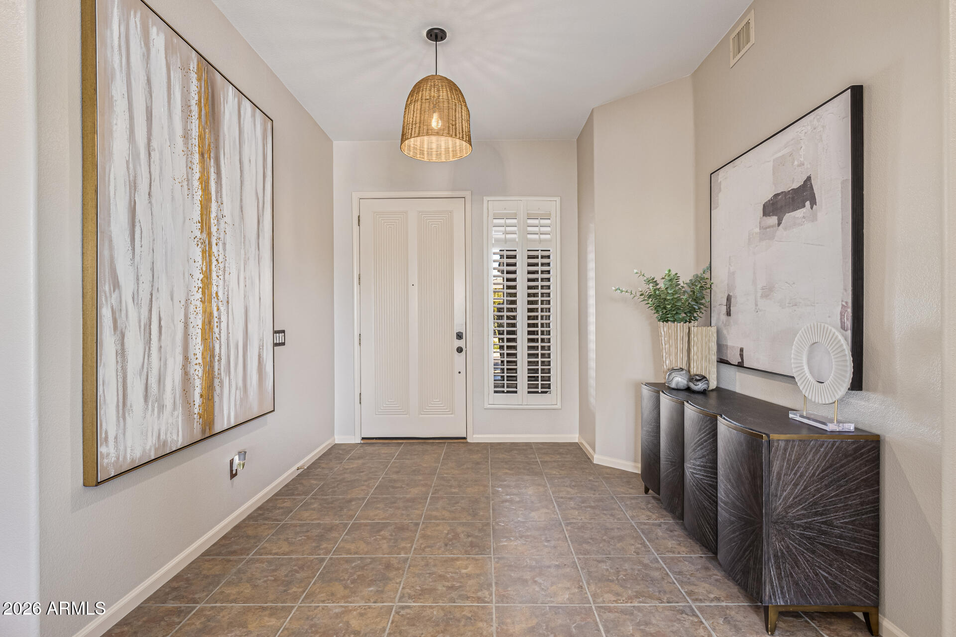 6013 E WESTLAND Drive