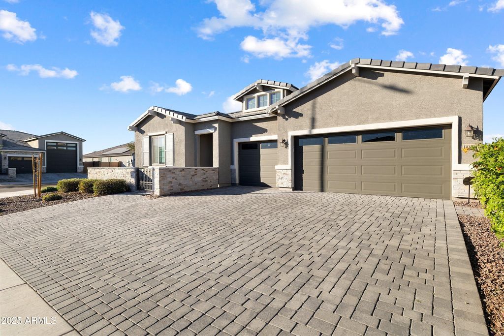 Photo of 11086 W Hadley Street, Avondale, AZ 85323 (MLS # 6947168)