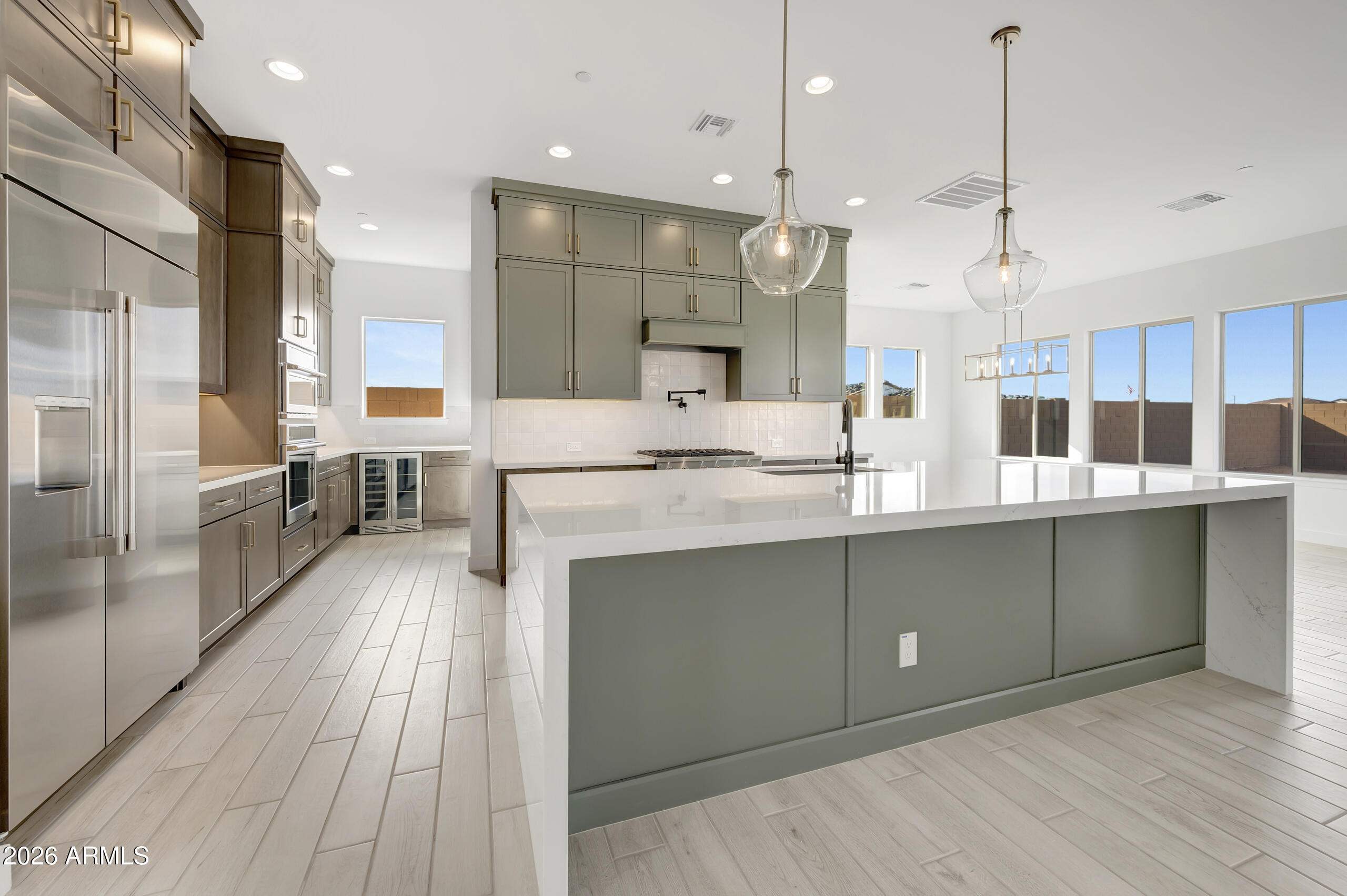 18122 E CREOSOTE Drive