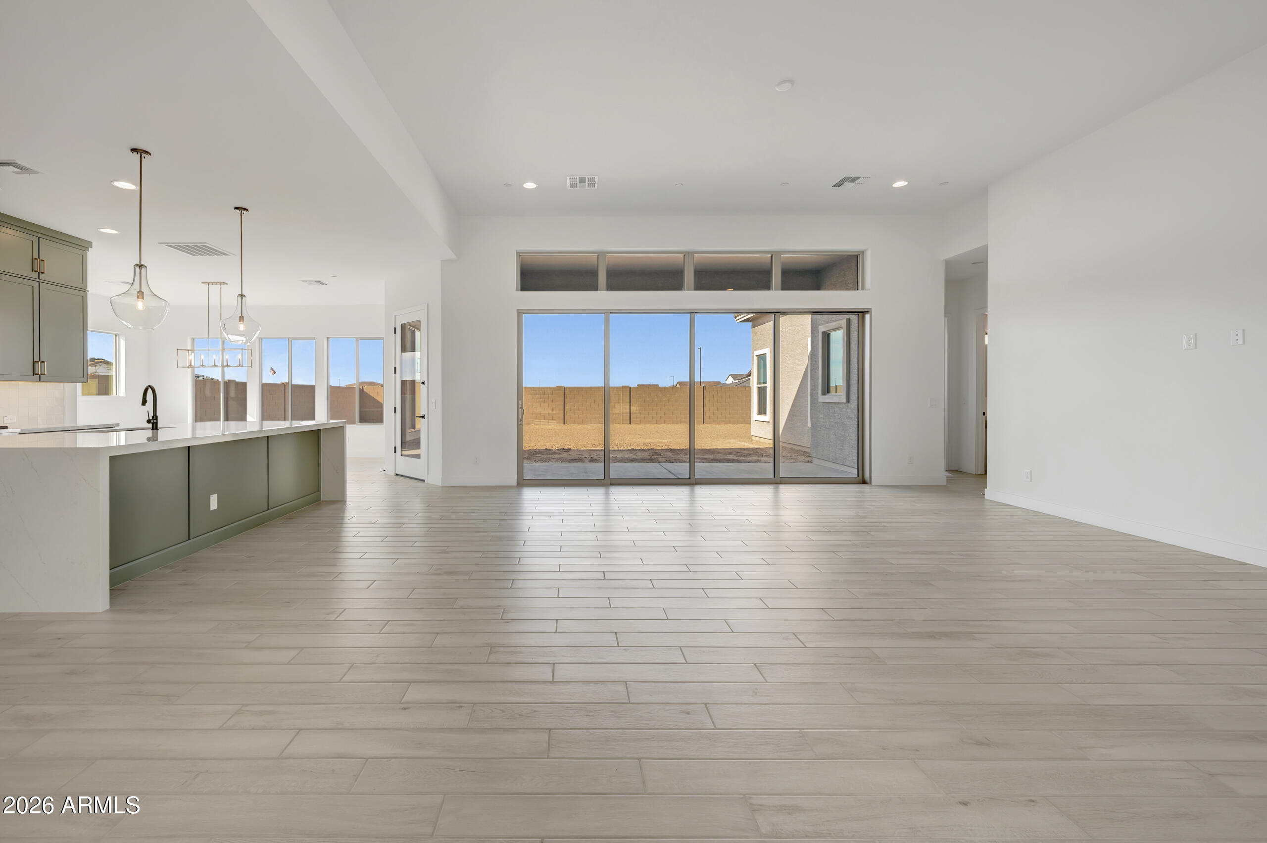 18122 E CREOSOTE Drive