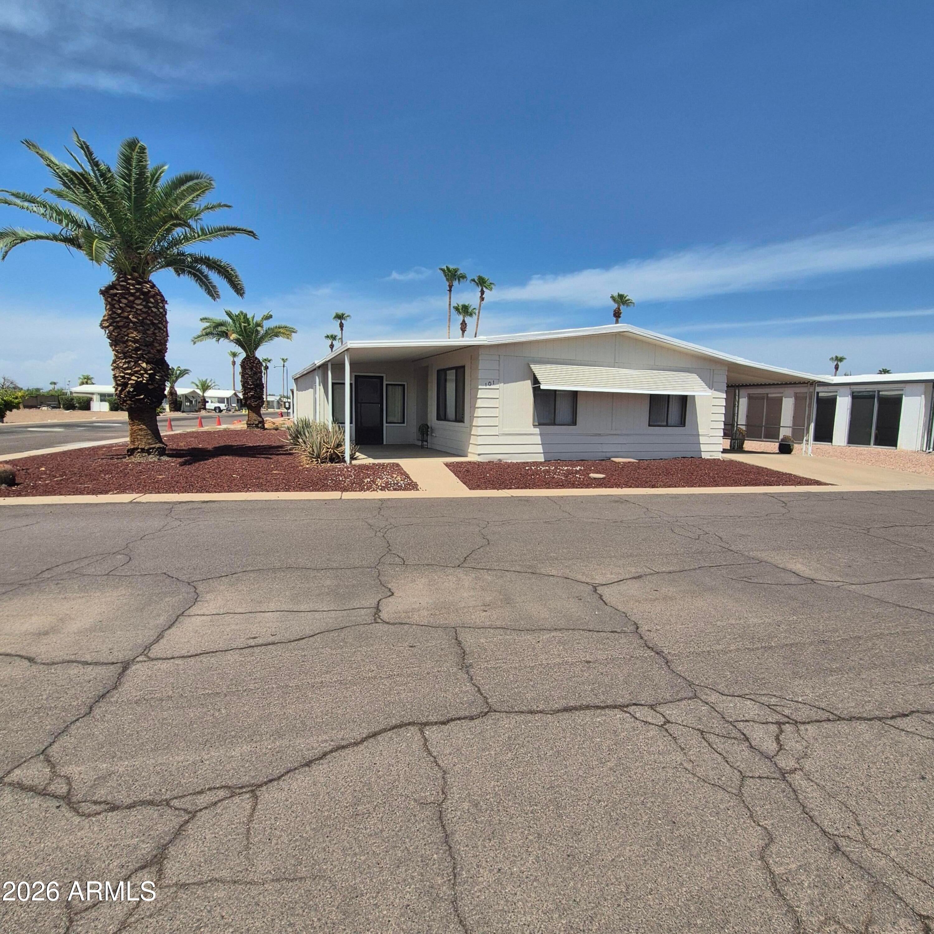 661 S HAWES Road 101