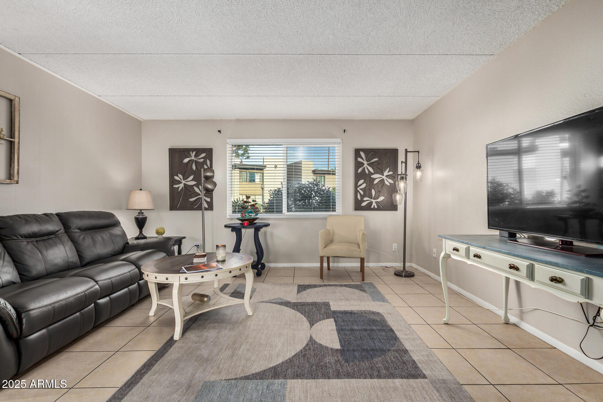 4201 E CAMELBACK Road 15