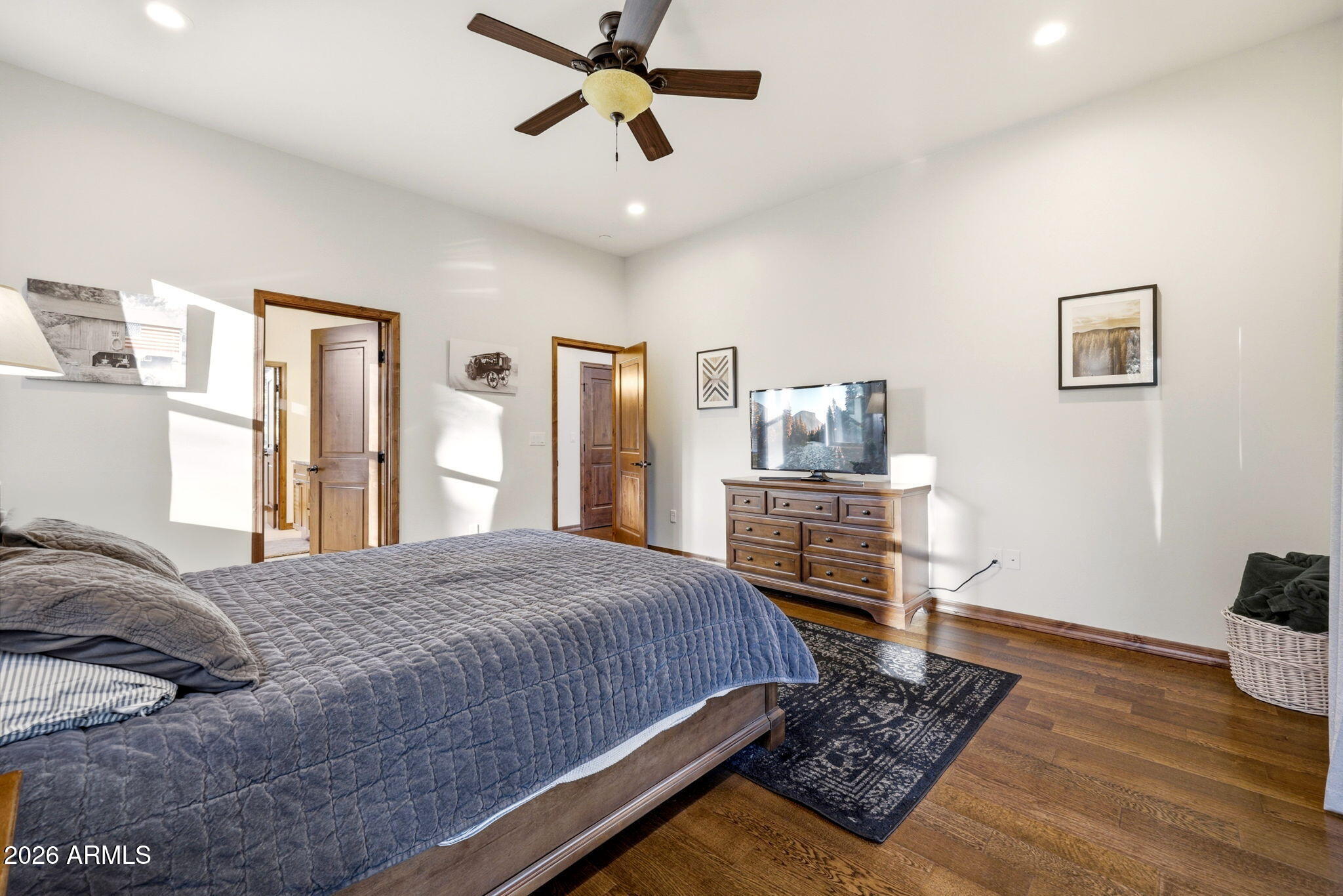 STARWOOD ESTATES - Residential