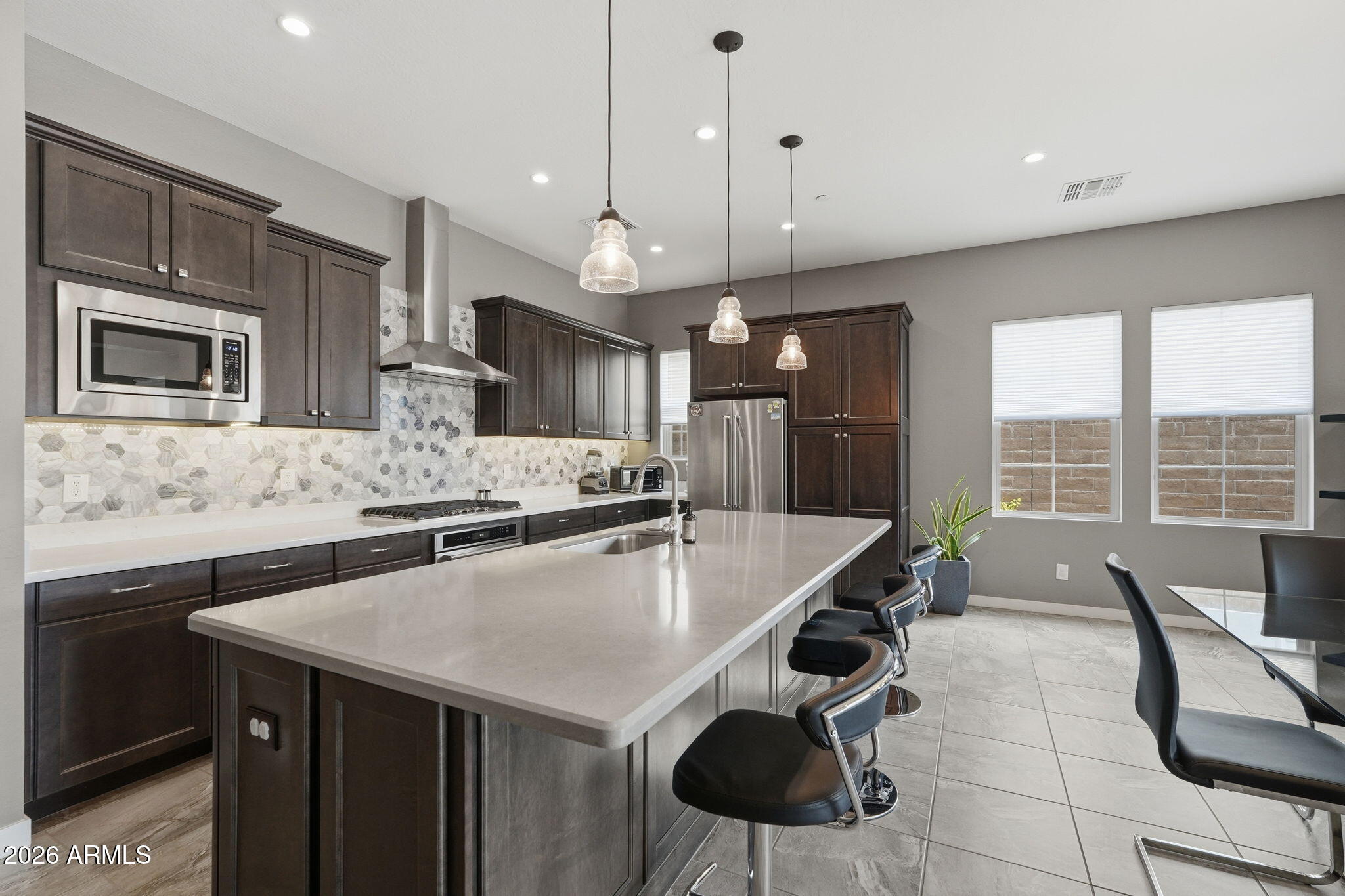 8691 E EASTWOOD Circle