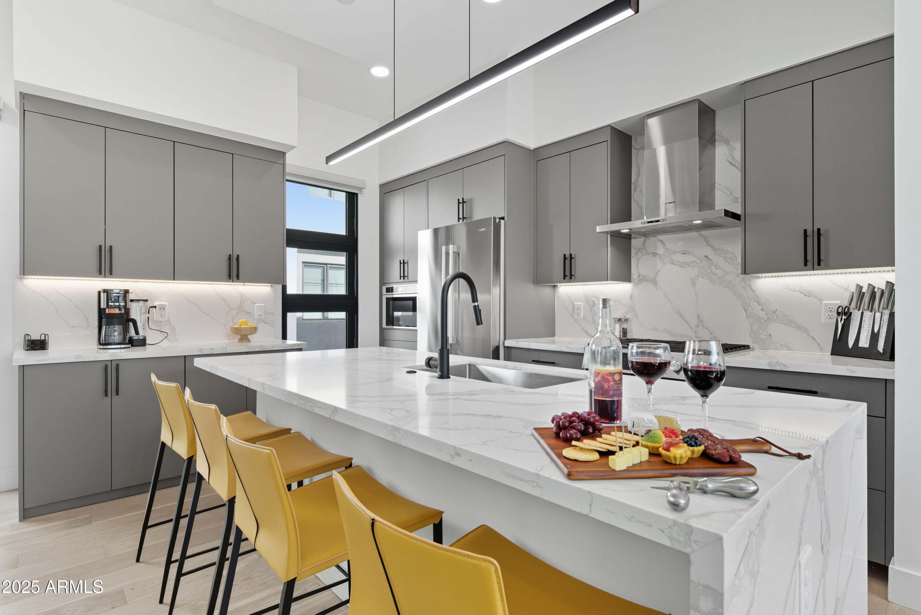 1501 N MILLER Road 1015