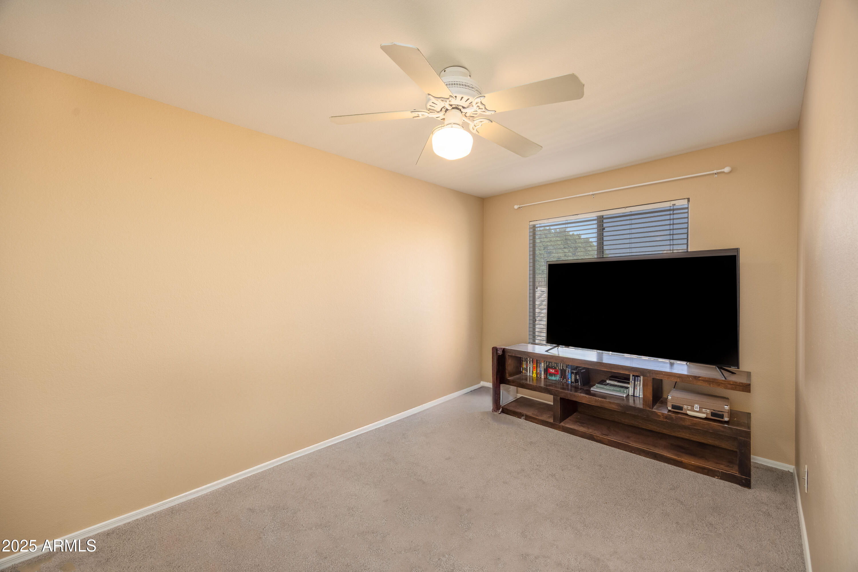 Glendale, Arizona 85310, United States, 4 Bedrooms Bedrooms, ,3 BathroomsBathrooms,Residential,Active,5125