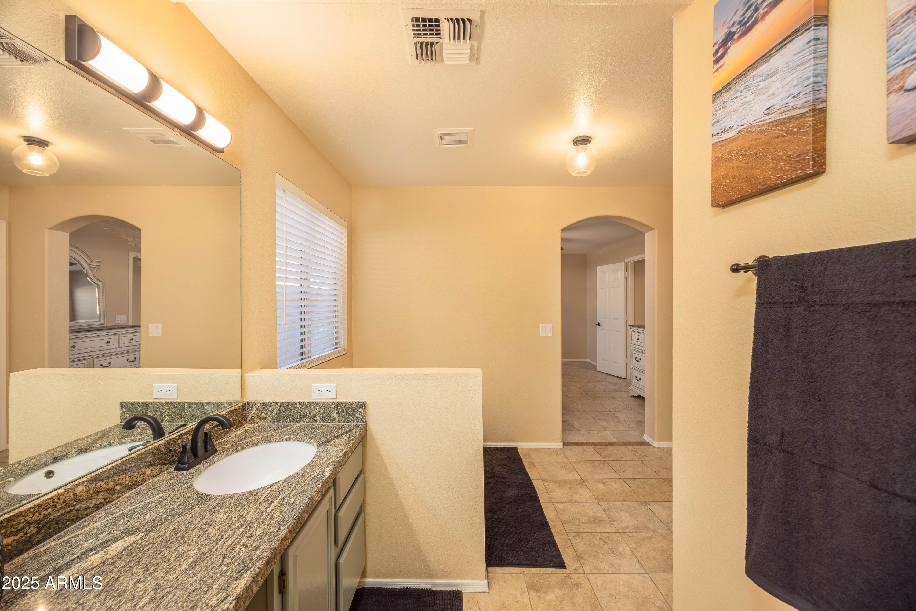 Glendale, Arizona 85310, United States, 4 Bedrooms Bedrooms, ,3 BathroomsBathrooms,Residential,Active,5125