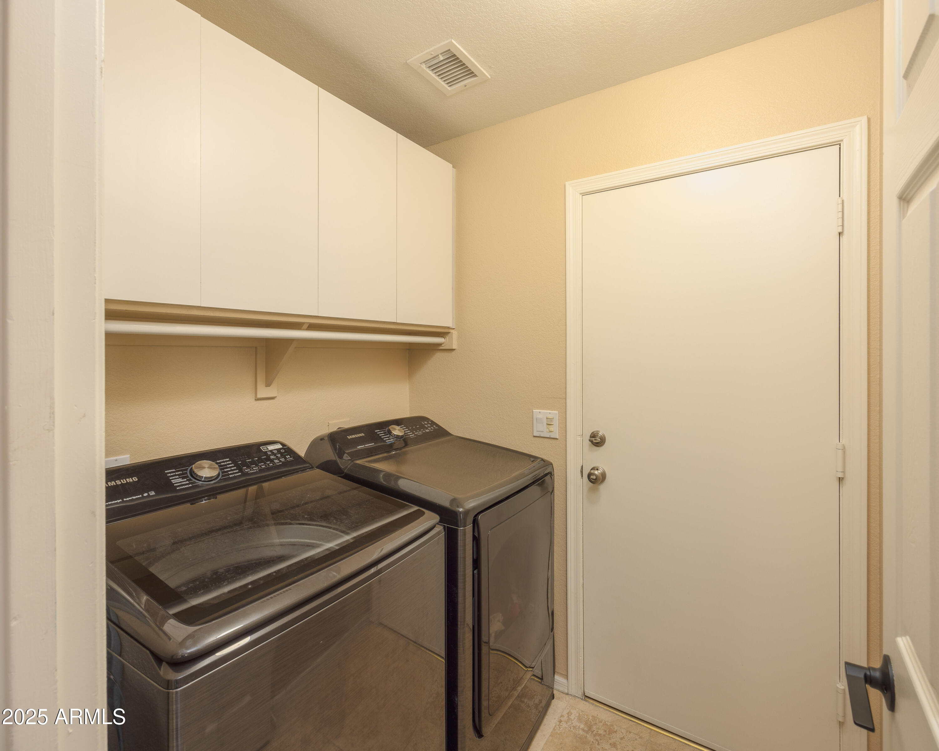 Glendale, Arizona 85310, United States, 4 Bedrooms Bedrooms, ,3 BathroomsBathrooms,Residential,Active,5125