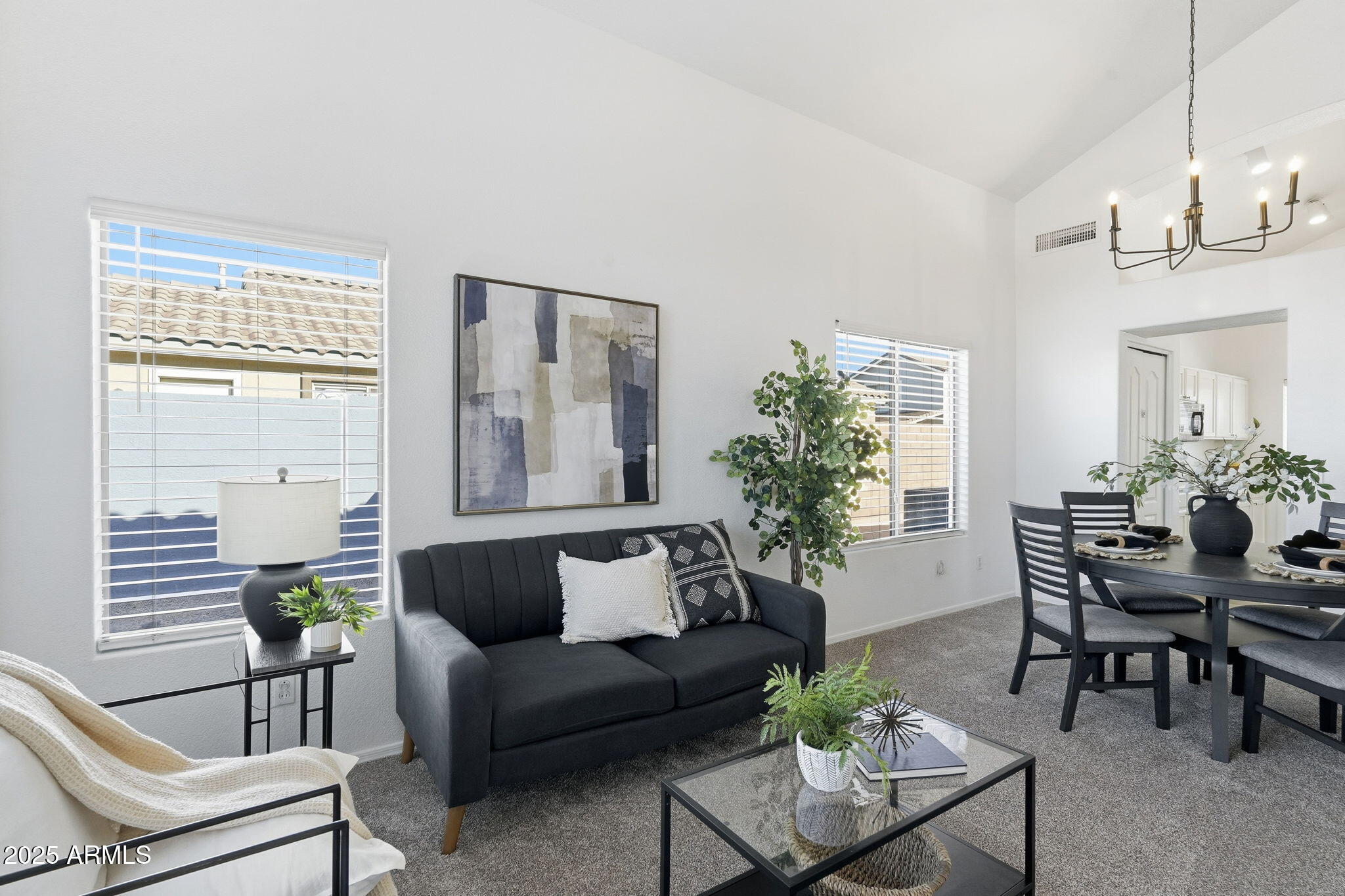 10041 E OSAGE Avenue