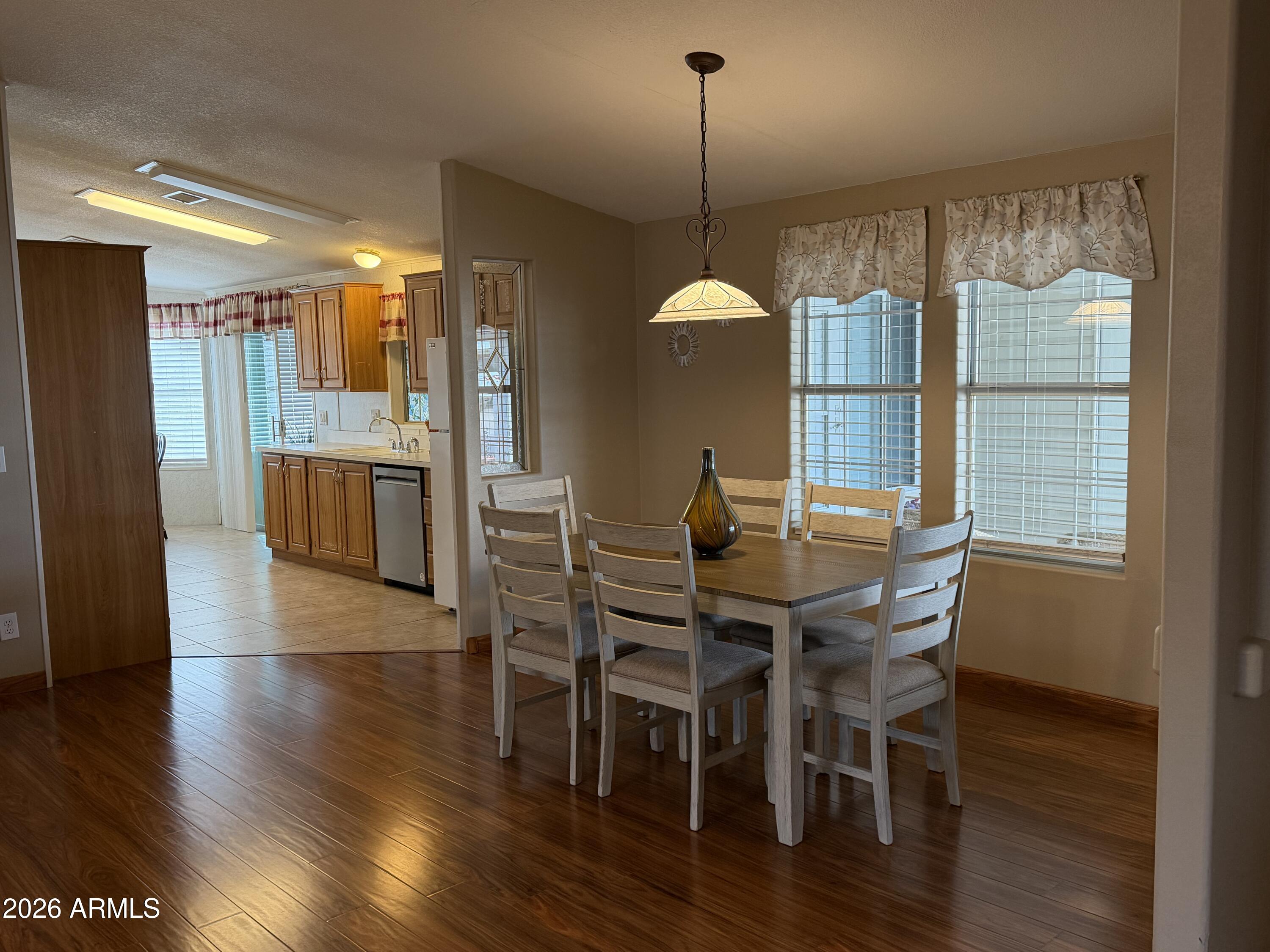 215 N Power Road 384