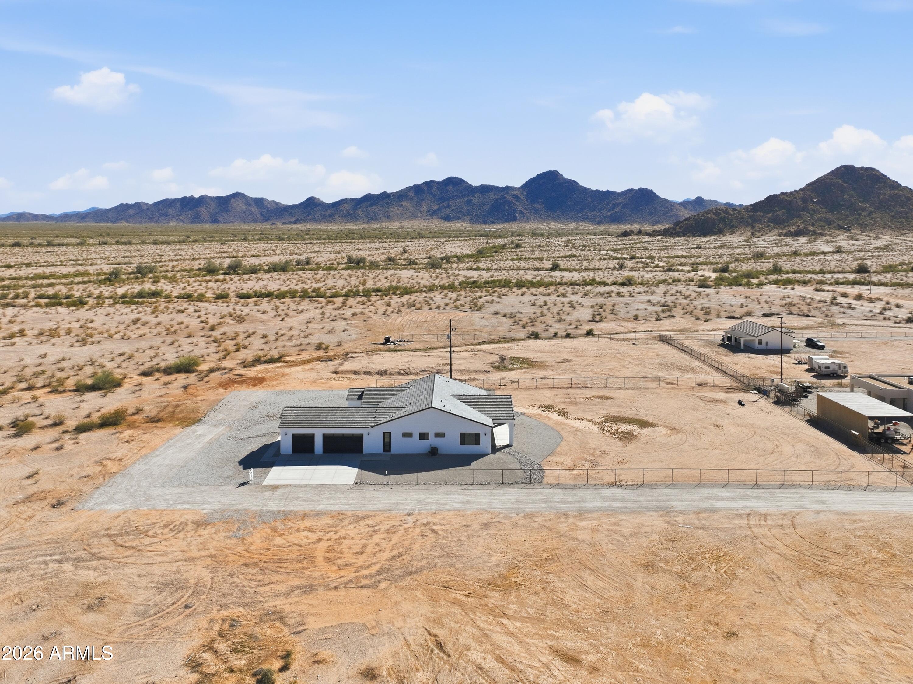 26540 S 186TH Avenue