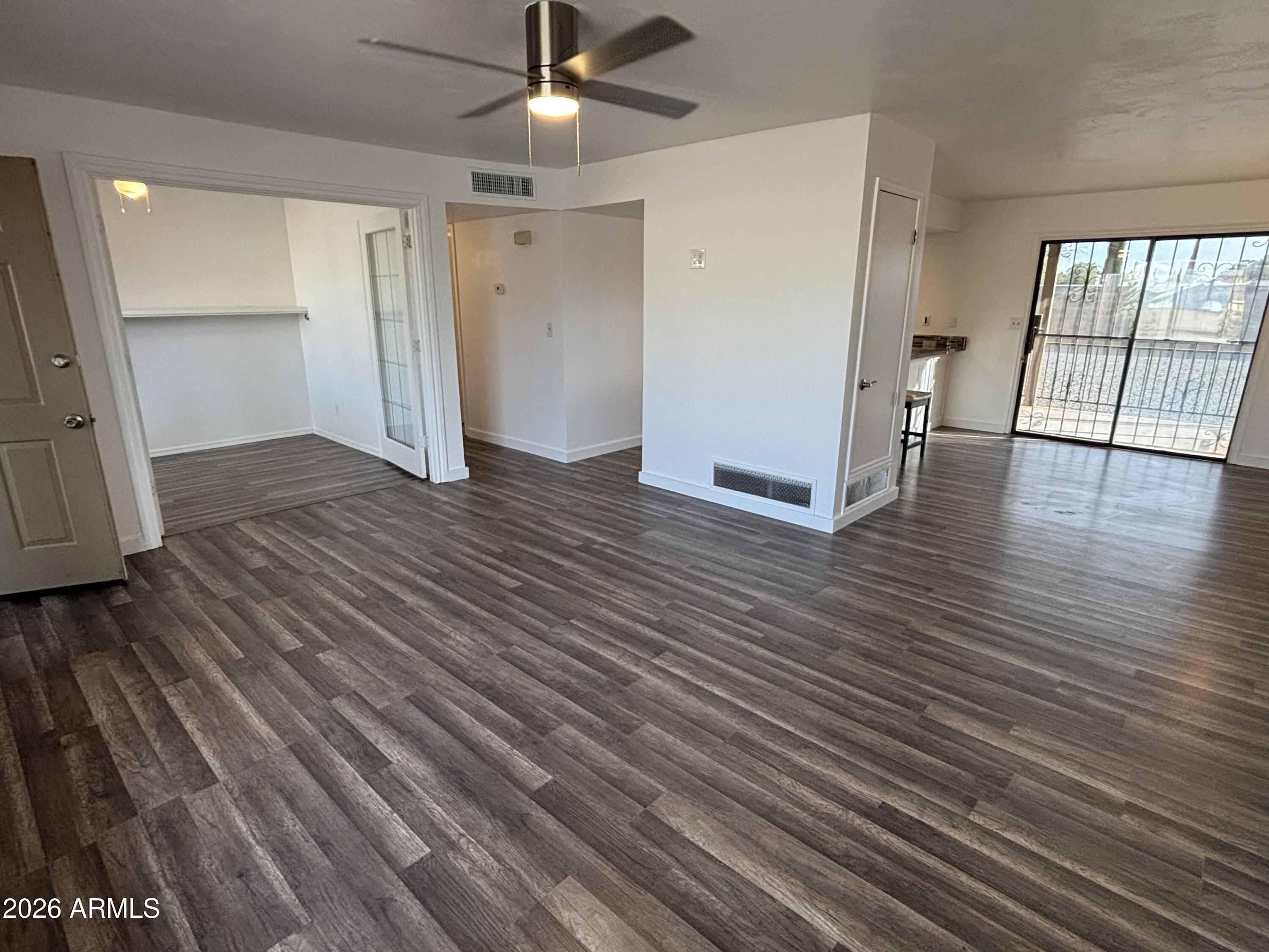 970 E COTTONWOOD Drive