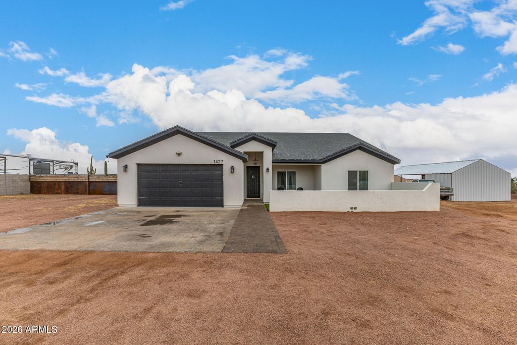 Photo of 1427 E Whiteley Street, Apache Junction, AZ 85119 (MLS # 6985264)