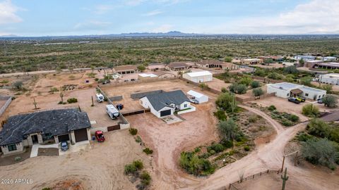 1427 E WHITELEY Street Apache Junction AZ 85119