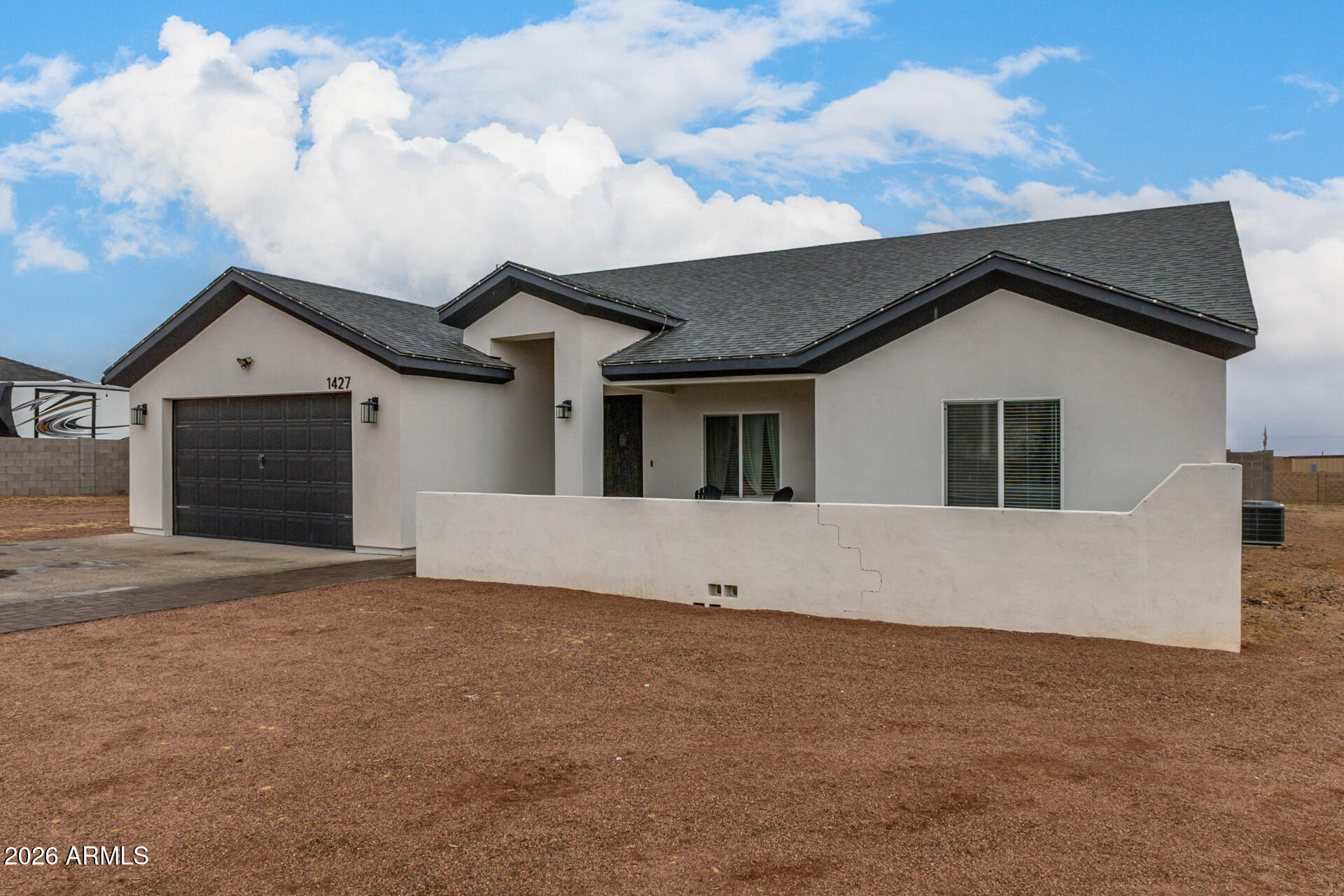 1427 E WHITELEY Street