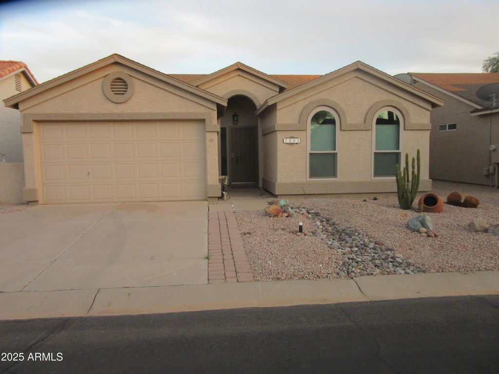Photo of 1891 E Westchester Drive, Chandler, AZ 85249 (MLS # 6922244)