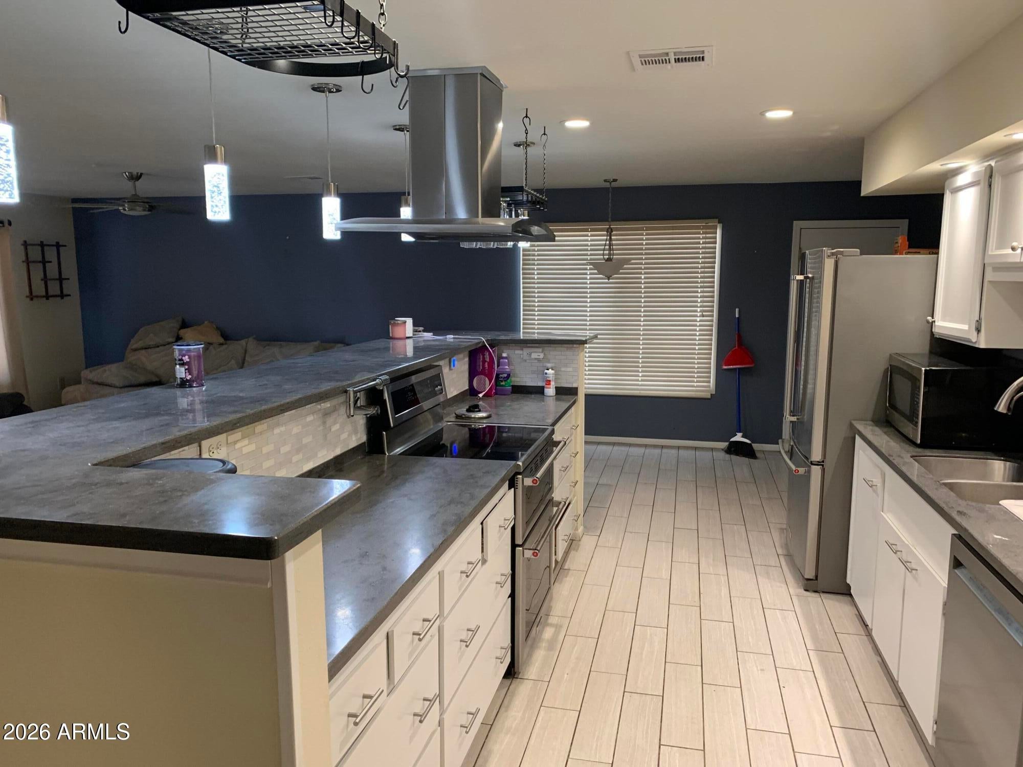 13207 W DESERT GLEN Drive