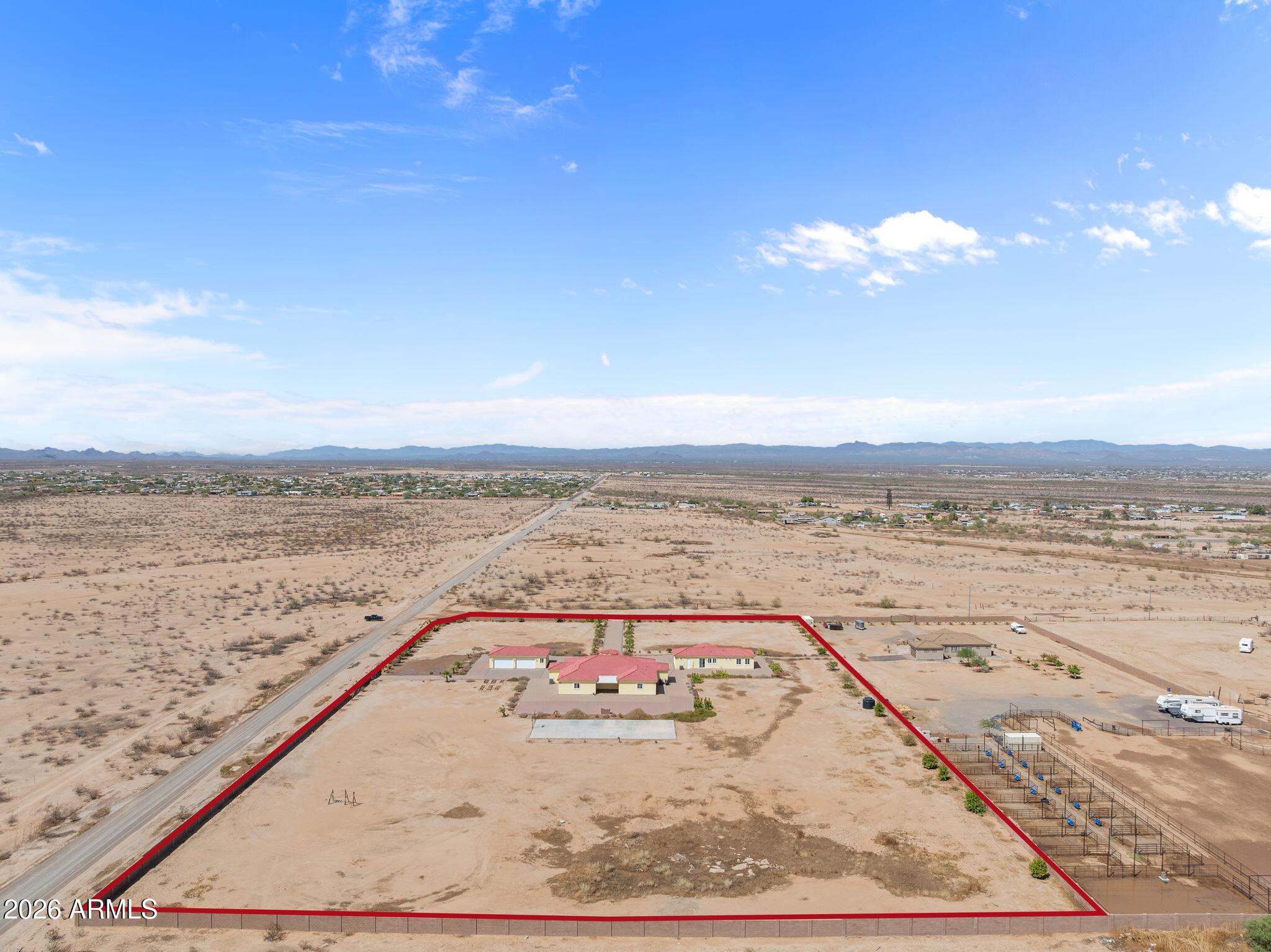 24235 W PINNACLE VISTA Lane