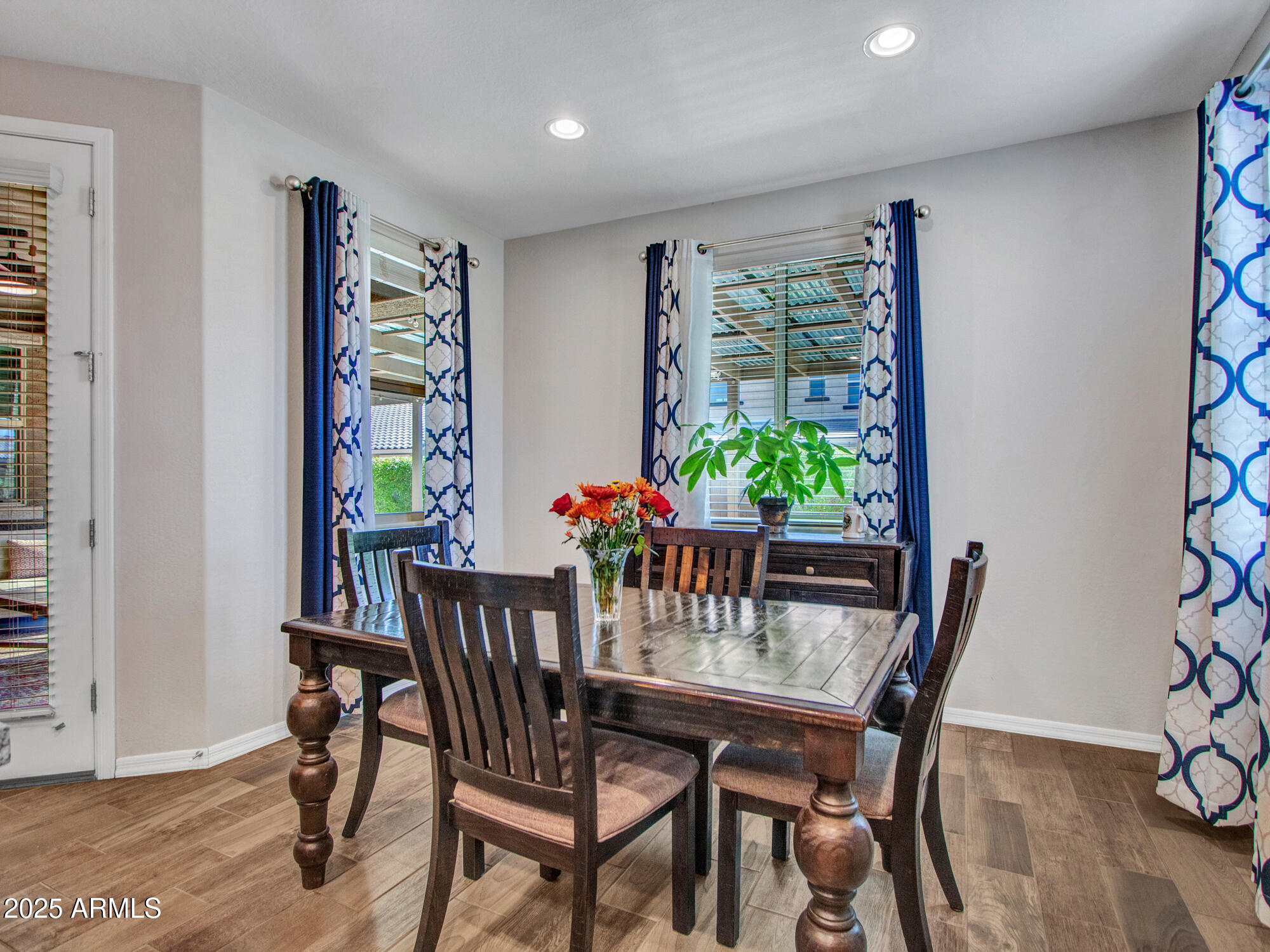 Litchfield Park, Arizona 85340, United States, 4 Bedrooms Bedrooms, ,3 BathroomsBathrooms,Residential,Active,220484