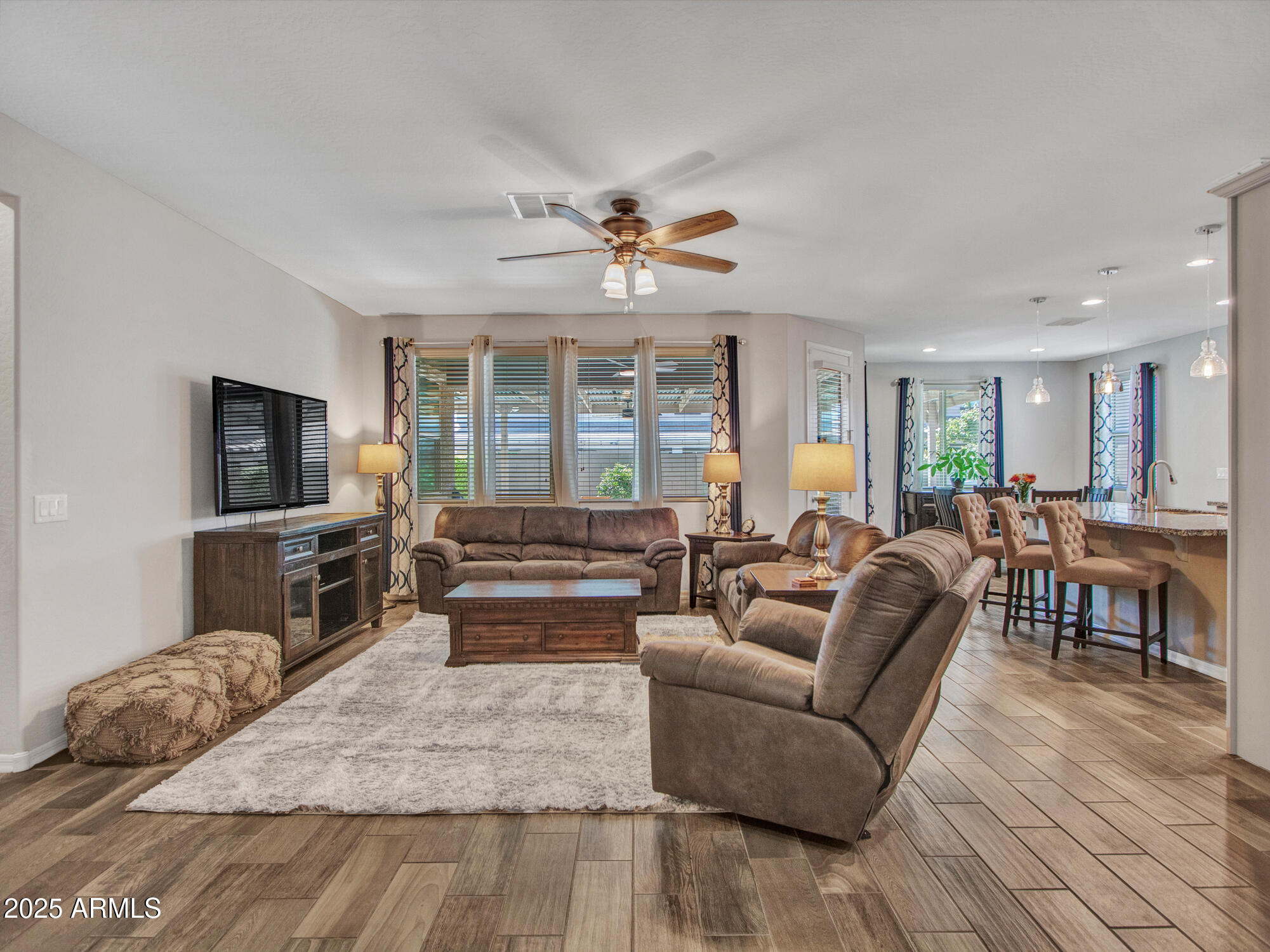 Litchfield Park, Arizona 85340, United States, 4 Bedrooms Bedrooms, ,3 BathroomsBathrooms,Residential,Active,220484