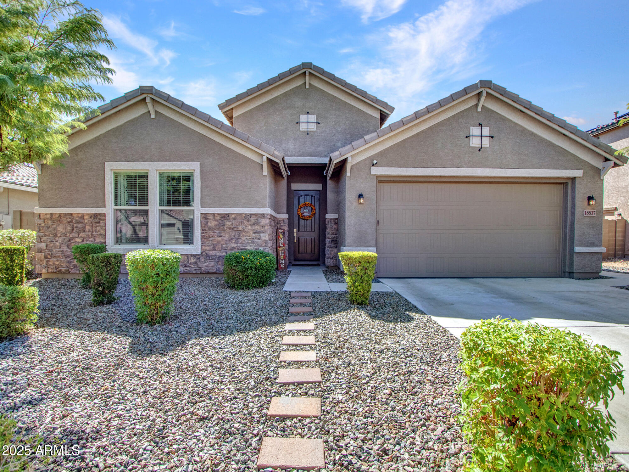 Litchfield Park, Arizona 85340, United States, 4 Bedrooms Bedrooms, ,3 BathroomsBathrooms,Residential,Active,220484