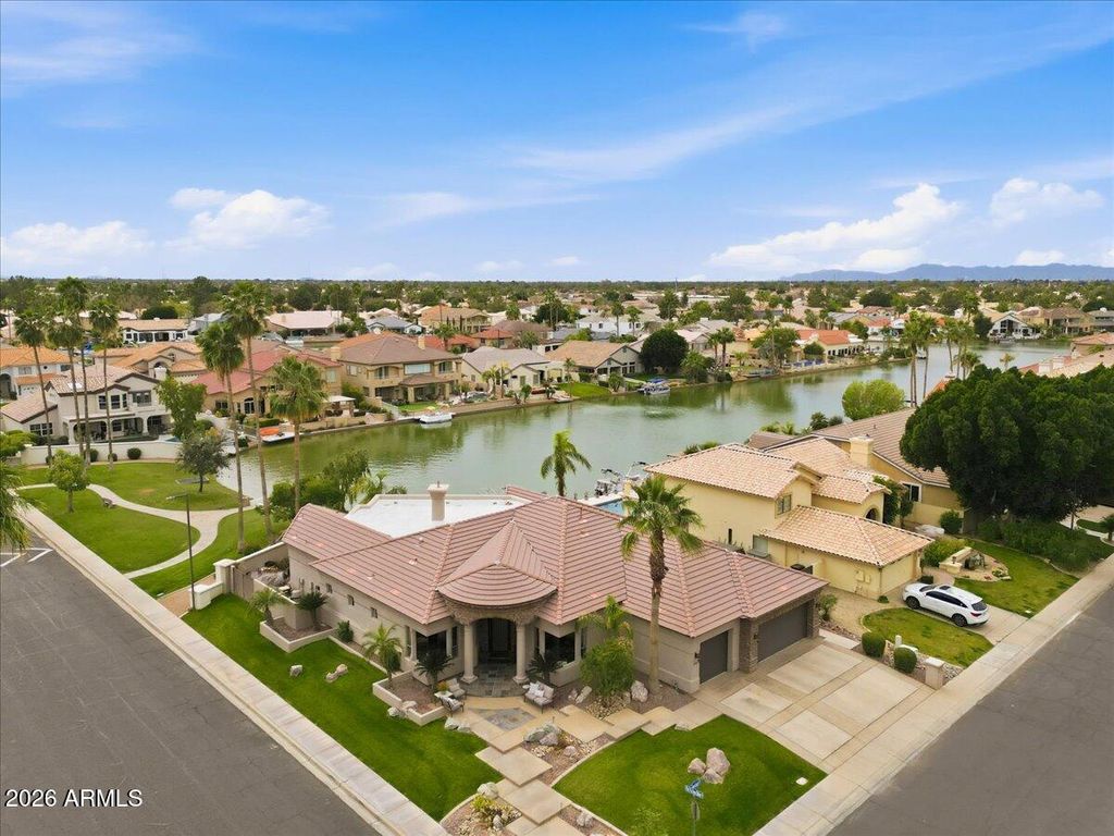 Photo of 1925 E Bay Tree Court, Gilbert, AZ 85234 (MLS # 6983812)