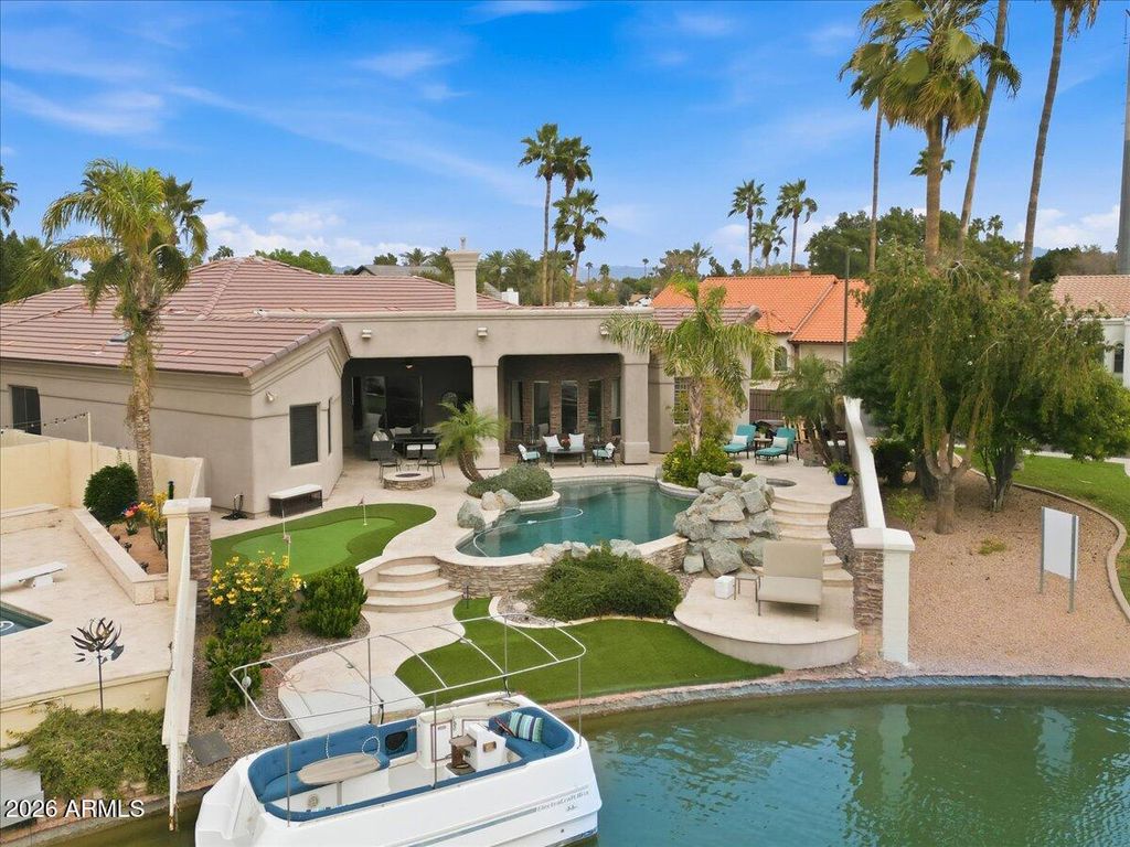 Photo of 1925 E Bay Tree Court, Gilbert, AZ 85234 (MLS # 6983812)