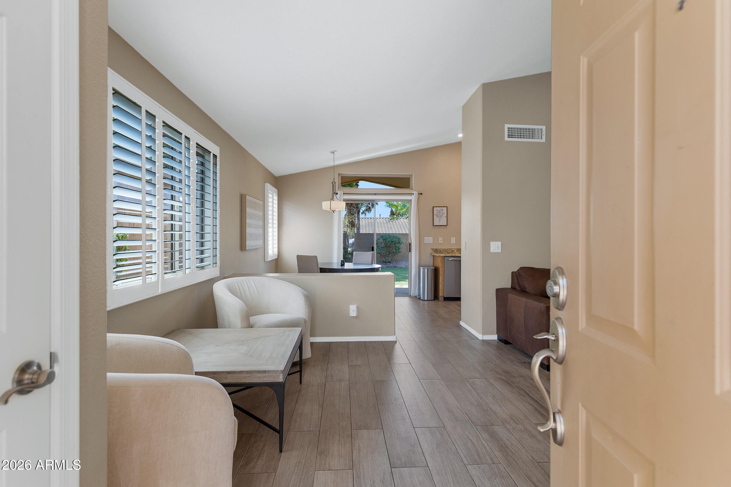 1819 W BROOKWOOD Court