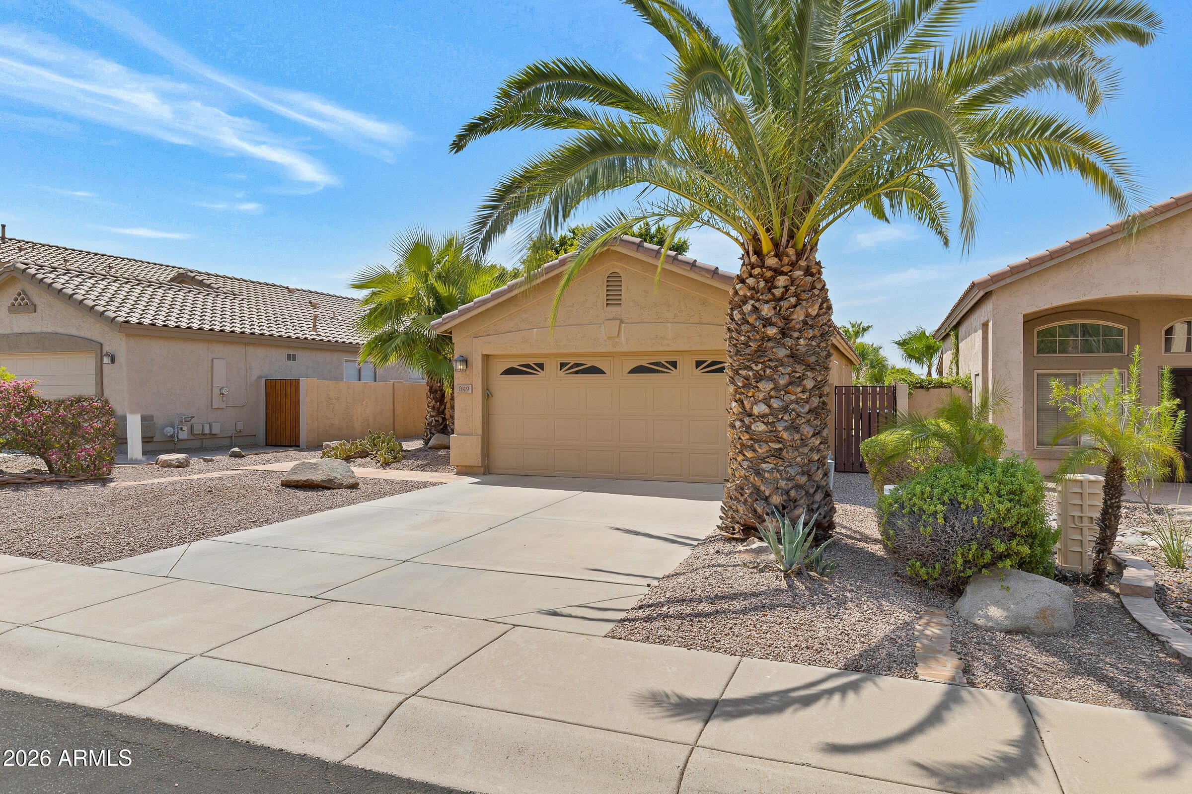 1819 W BROOKWOOD Court