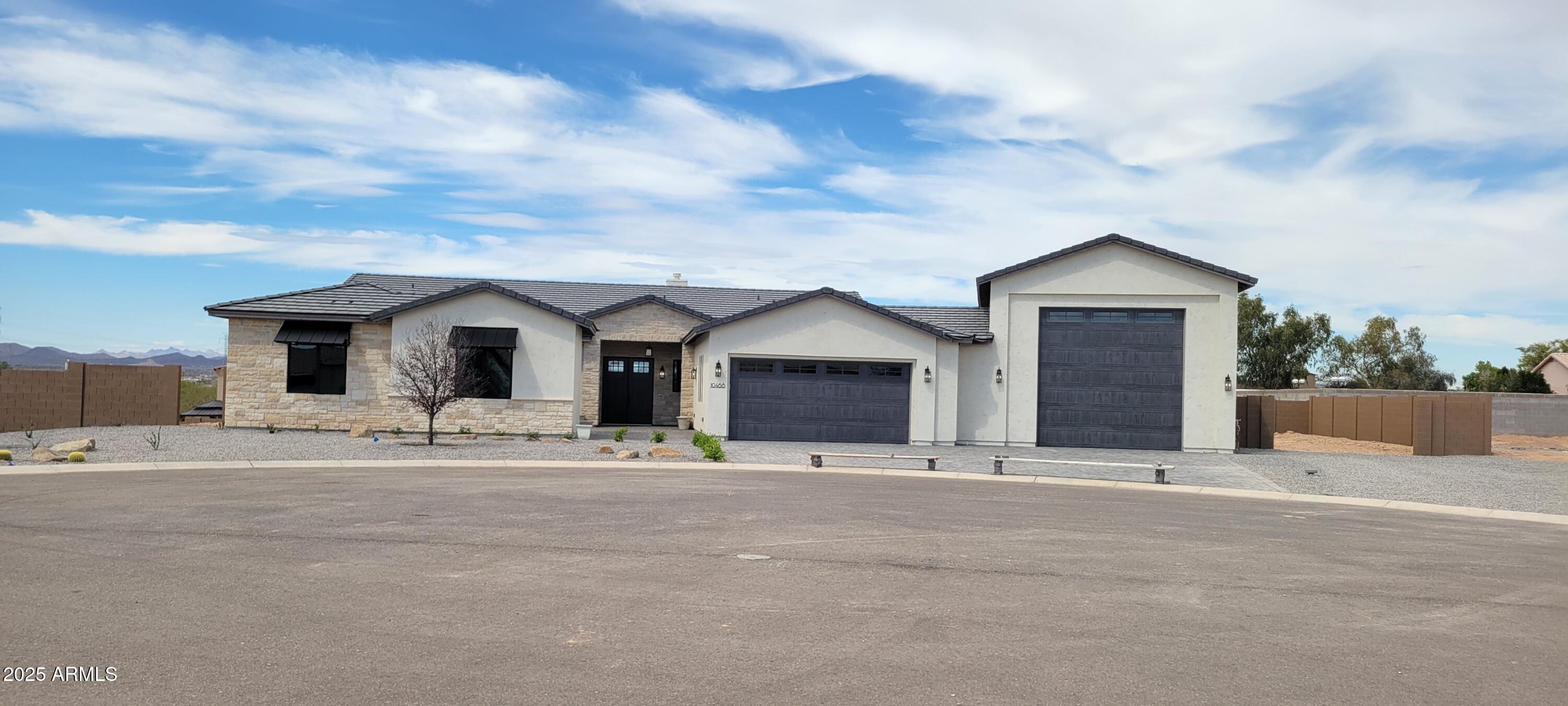 10446 W Navigator Lane