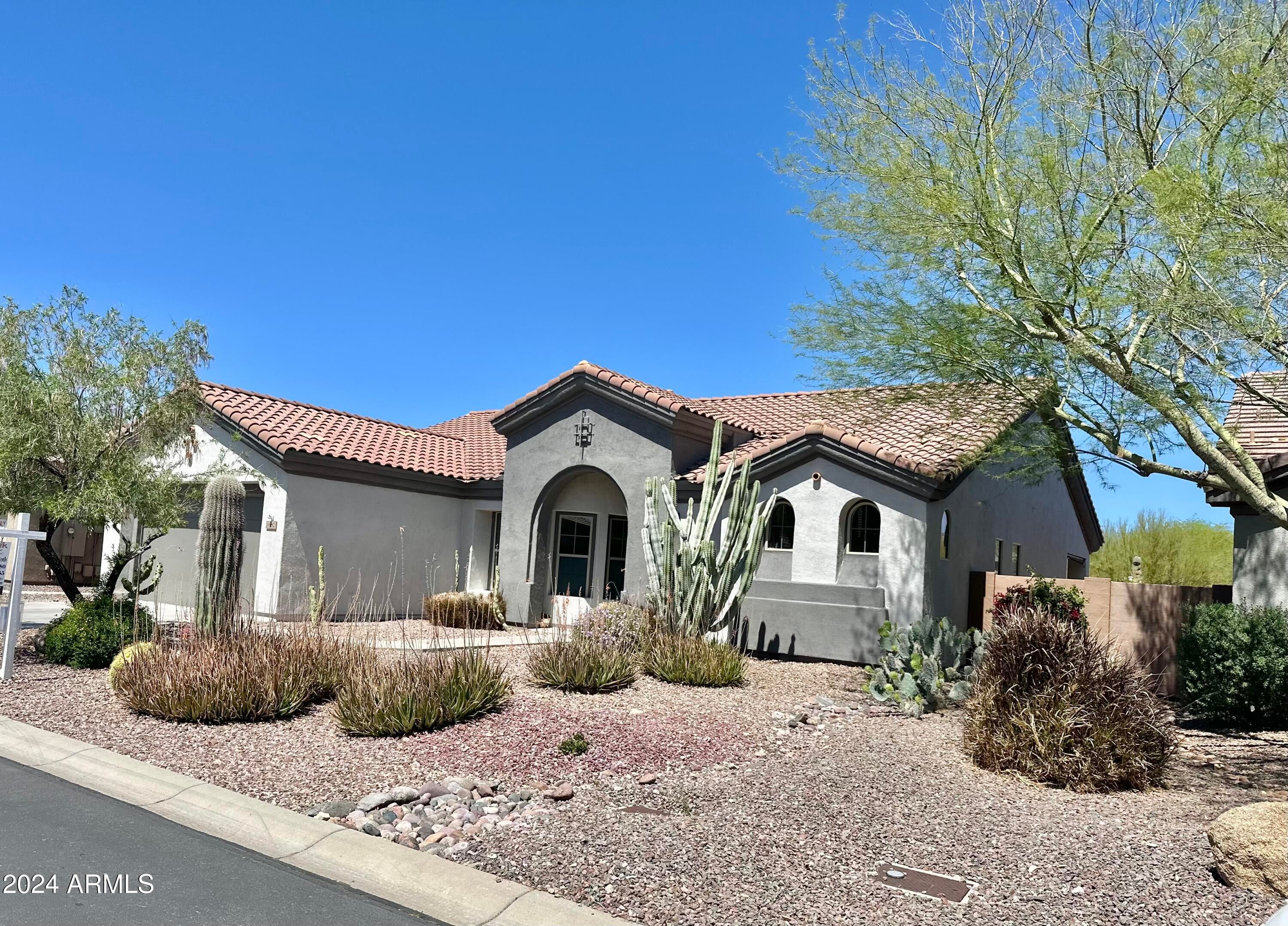 1682 W AINSWORTH Drive
