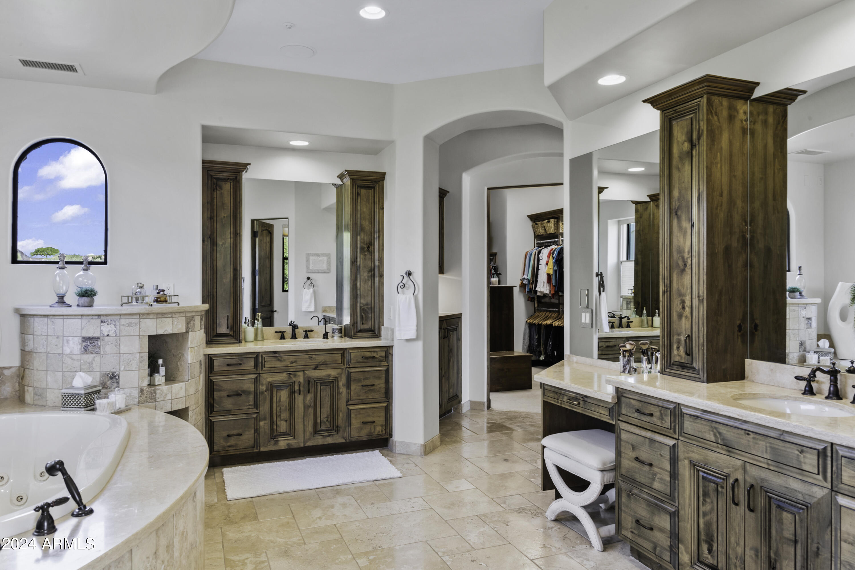 Scottsdale, Arizona, 85255, United States, 4 Bedrooms Bedrooms, ,4 BathroomsBathrooms,Residential,Active,2011198