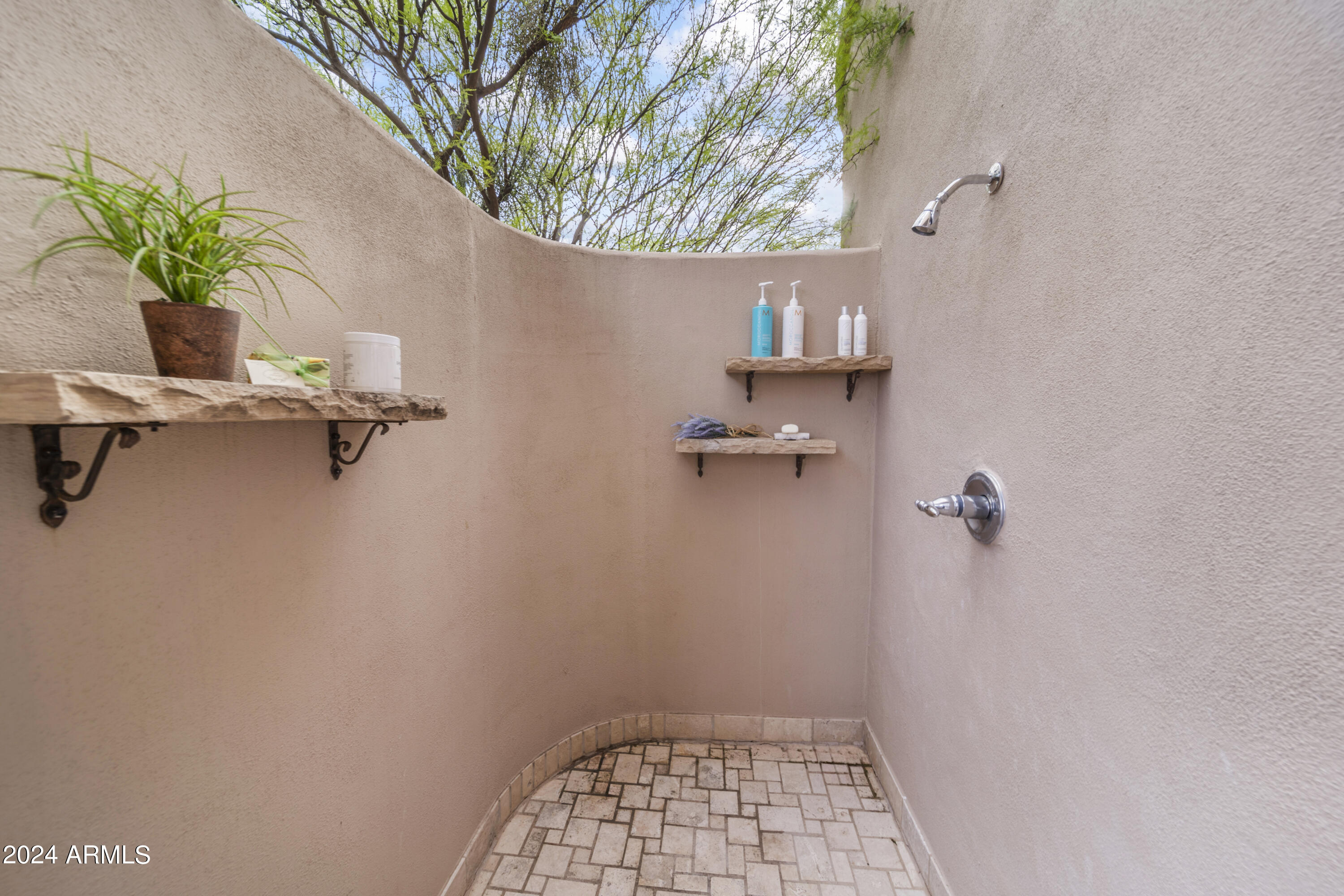Scottsdale, Arizona, 85255, United States, 4 Bedrooms Bedrooms, ,4 BathroomsBathrooms,Residential,Active,2011198