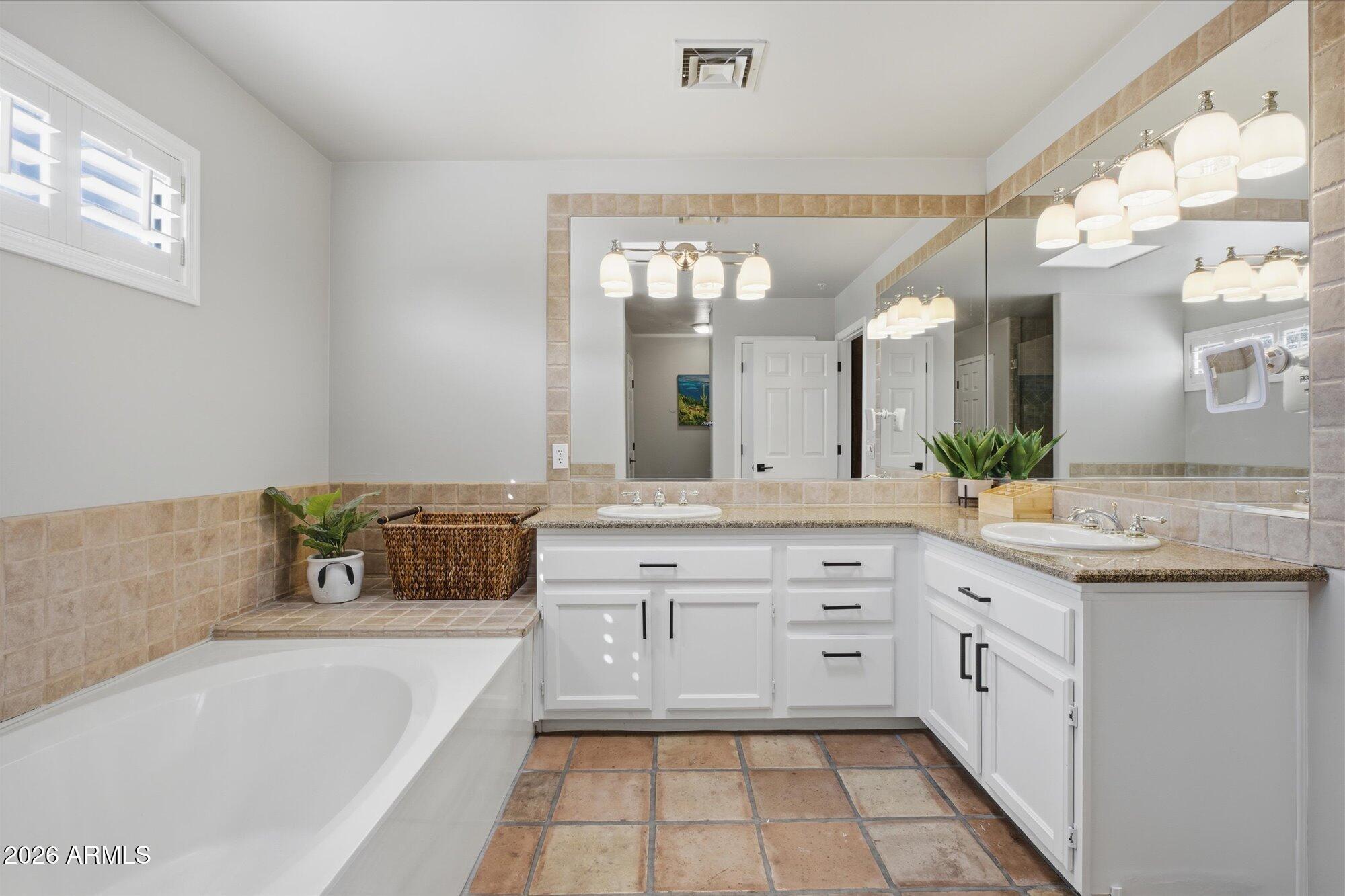 Scottsdale, Arizona, 85266, United States, 3 Bedrooms Bedrooms, ,3 BathroomsBathrooms,Residential,Active,2021619