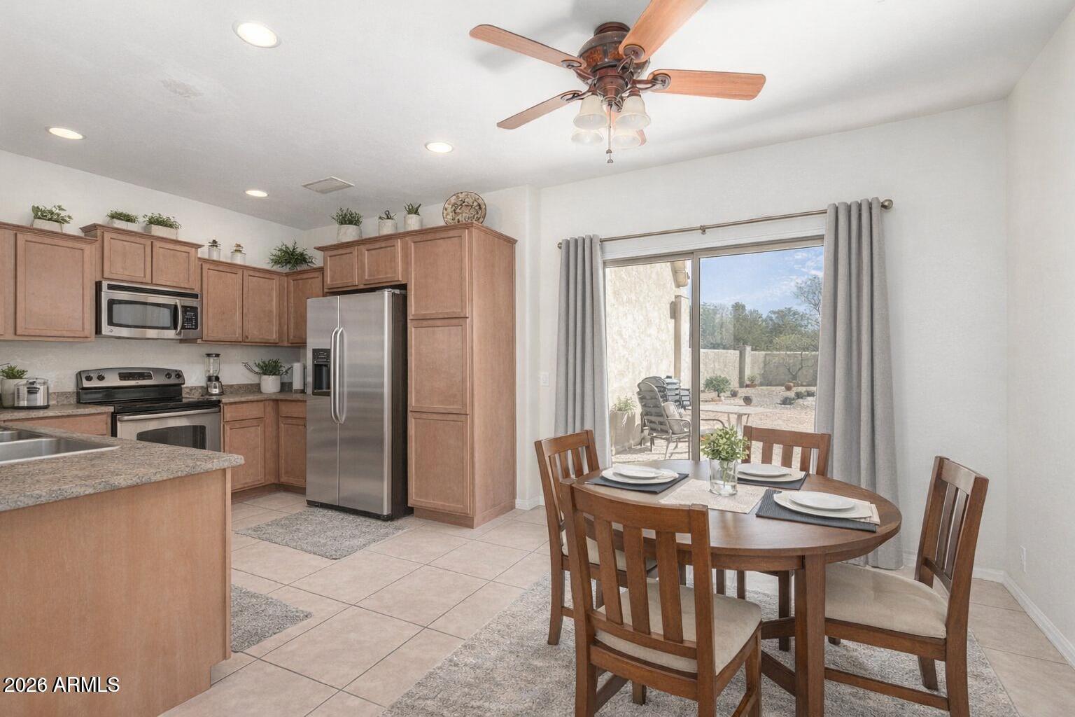 8429 W VERNON Avenue