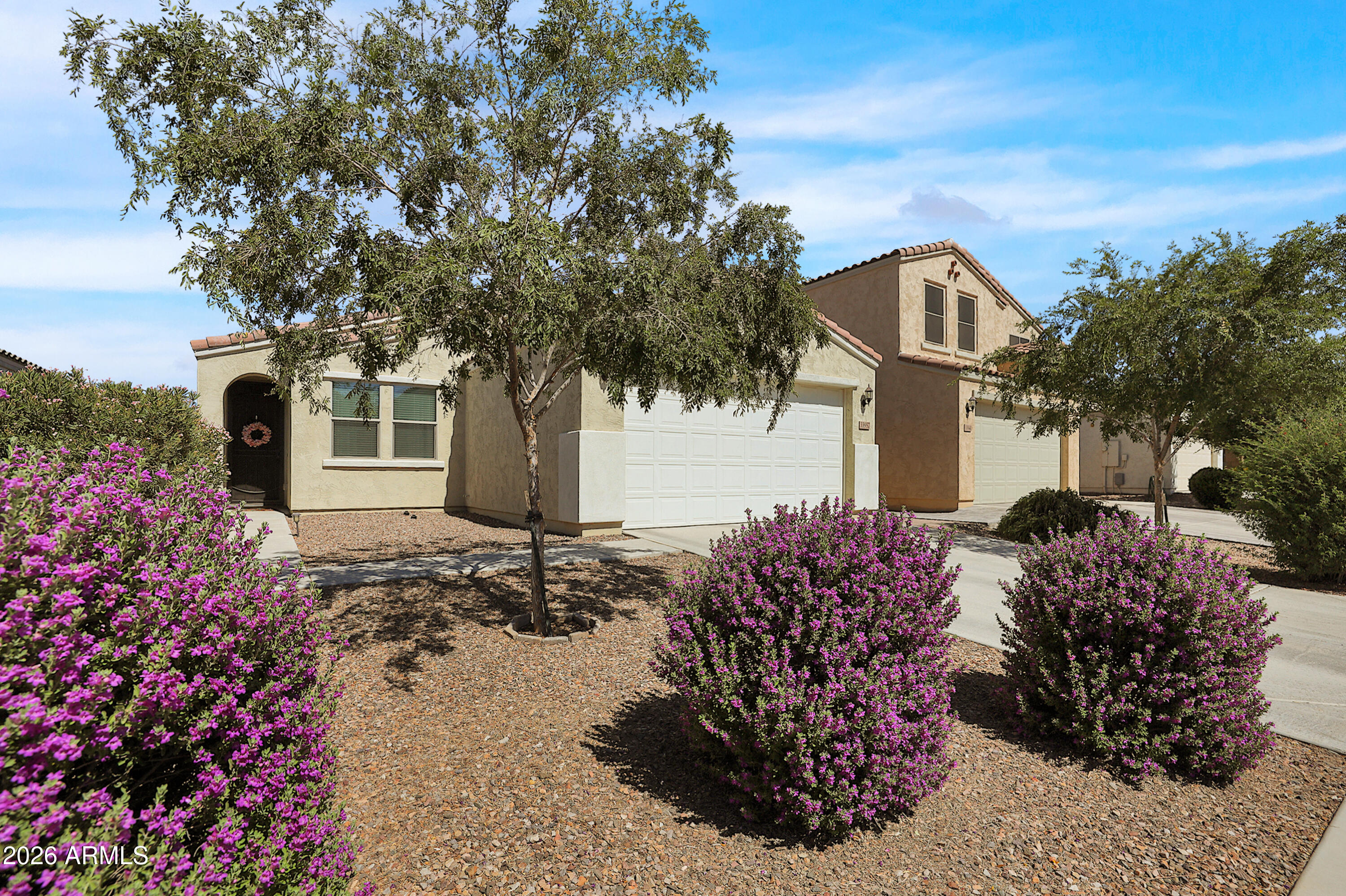 33957 N MENODORA Lane