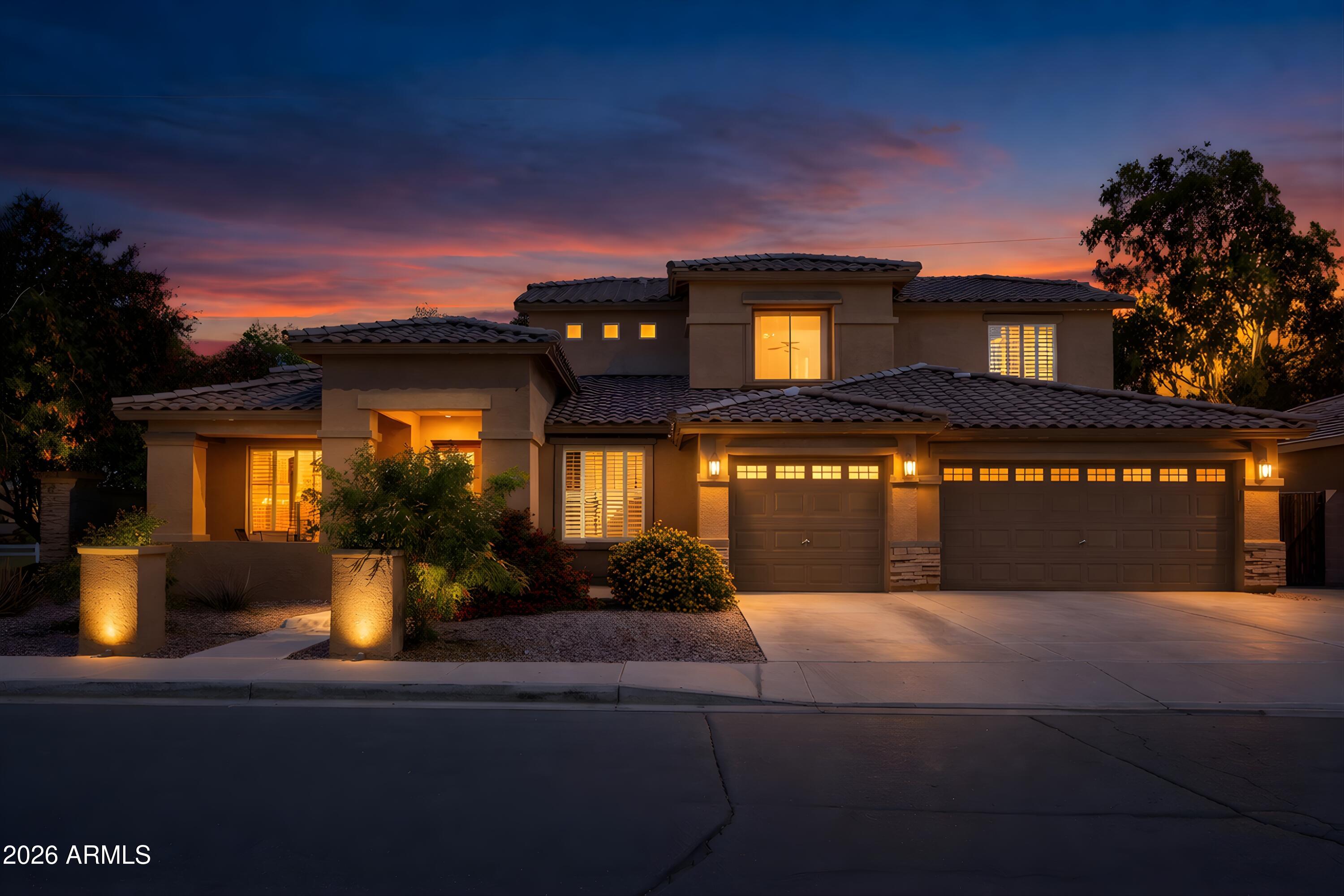 2700 E YELLOWSTONE Place