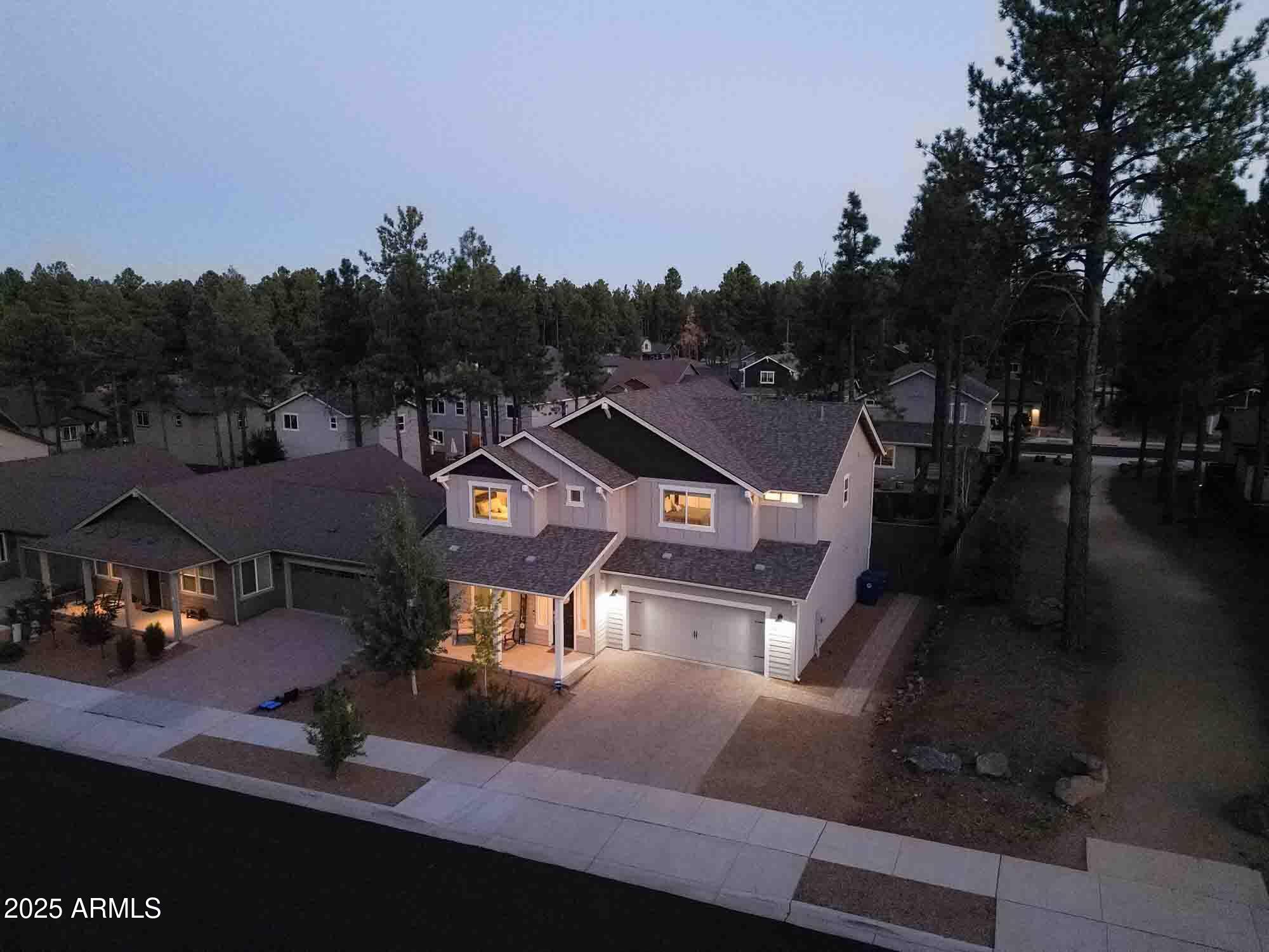 2729 W WINDTREE Drive