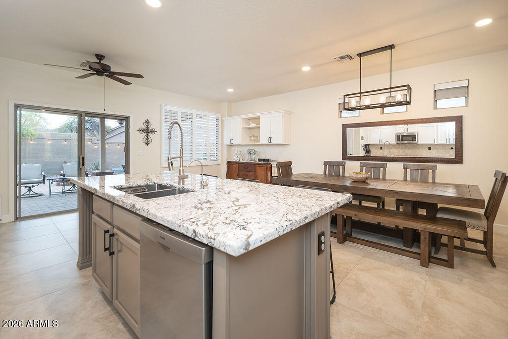 2631 W PATAGONIA Way