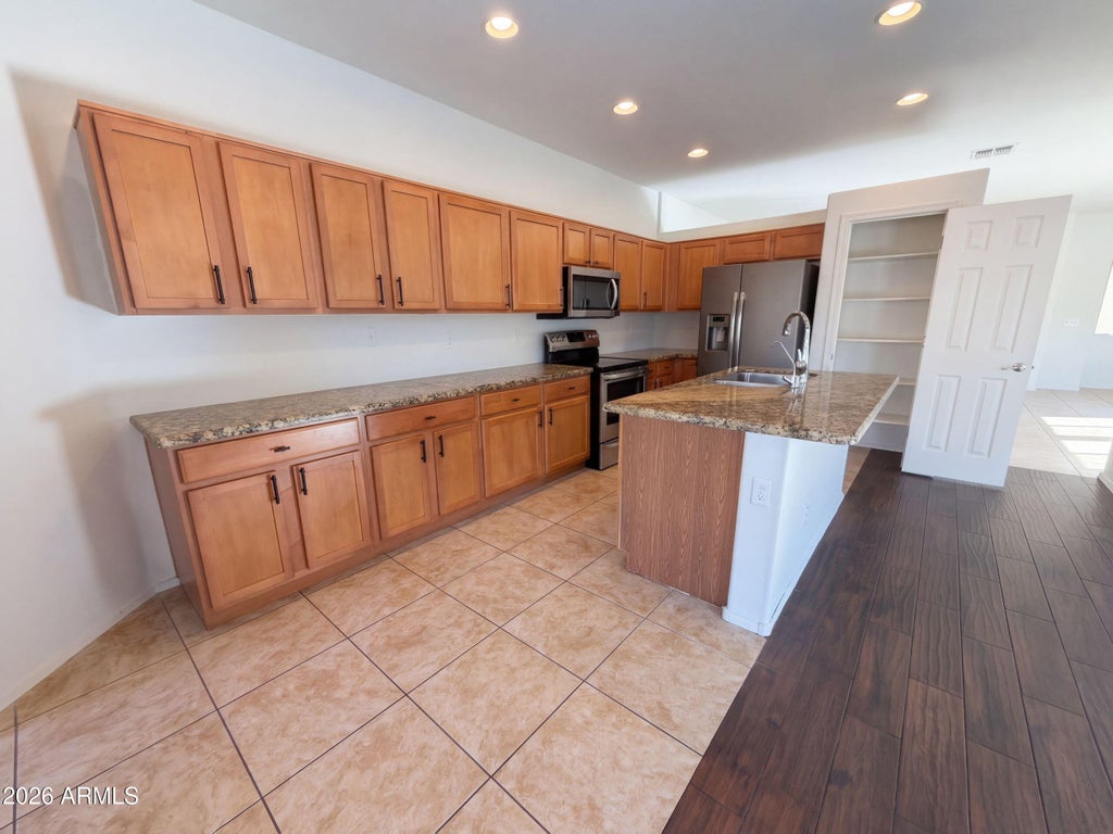 Photo of 25852 W Lynne Lane, Buckeye, AZ 85326 (MLS # 7087903)