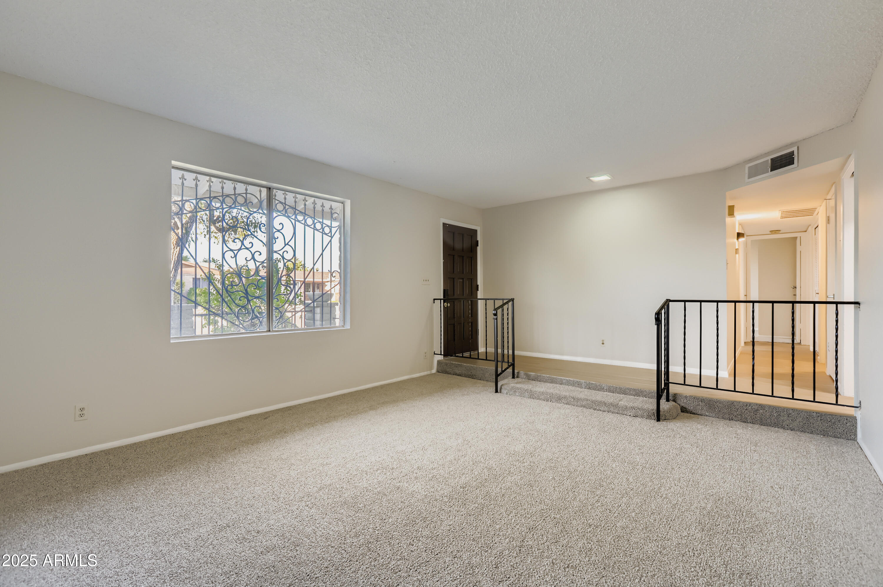 3741 W DAVIDSON Lane