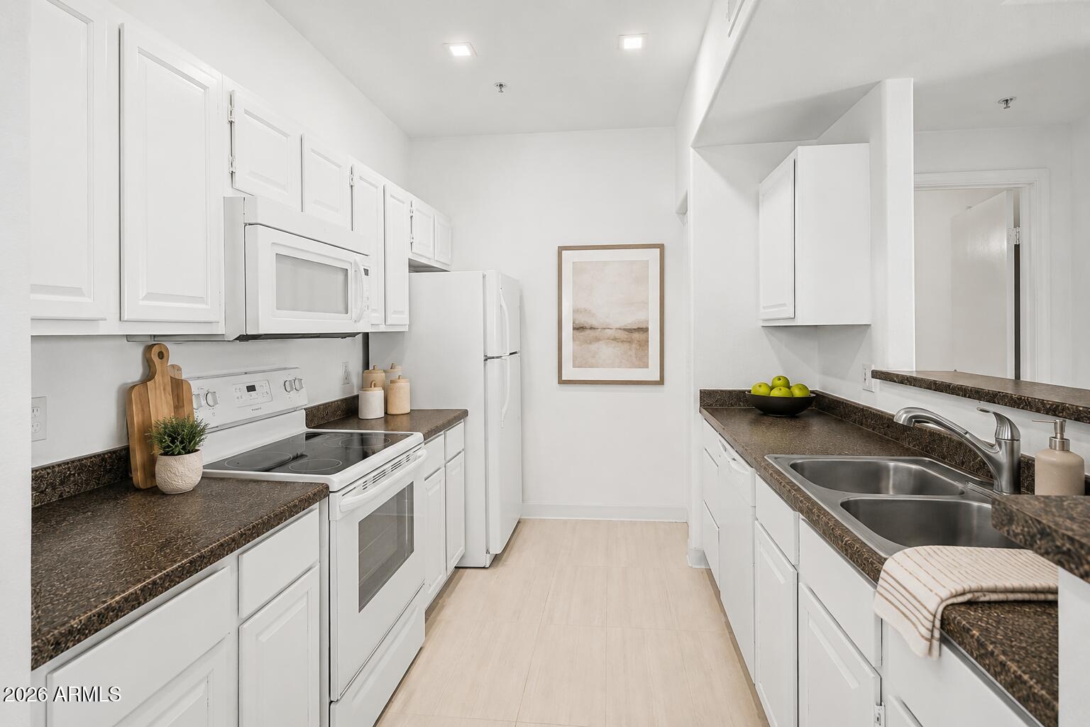 FOUR PEAKS VISTA CONDOMINIUM - Residential