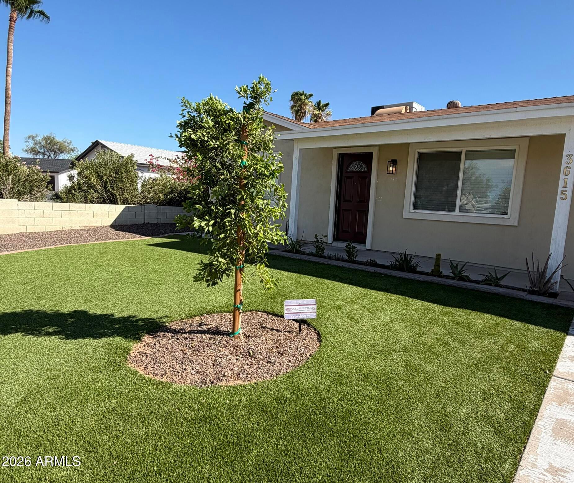 3615 E JANICE Way