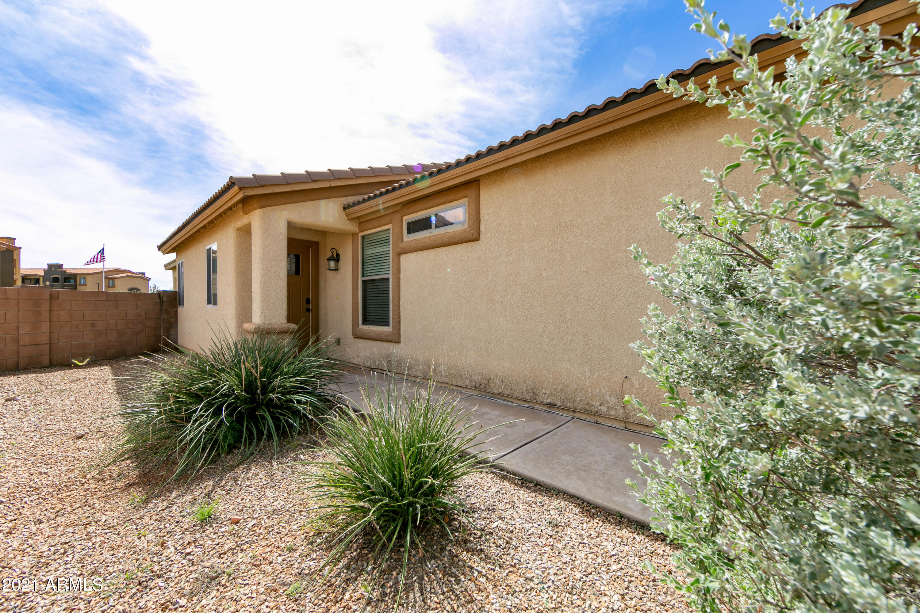 COPPER POINTE - Residential