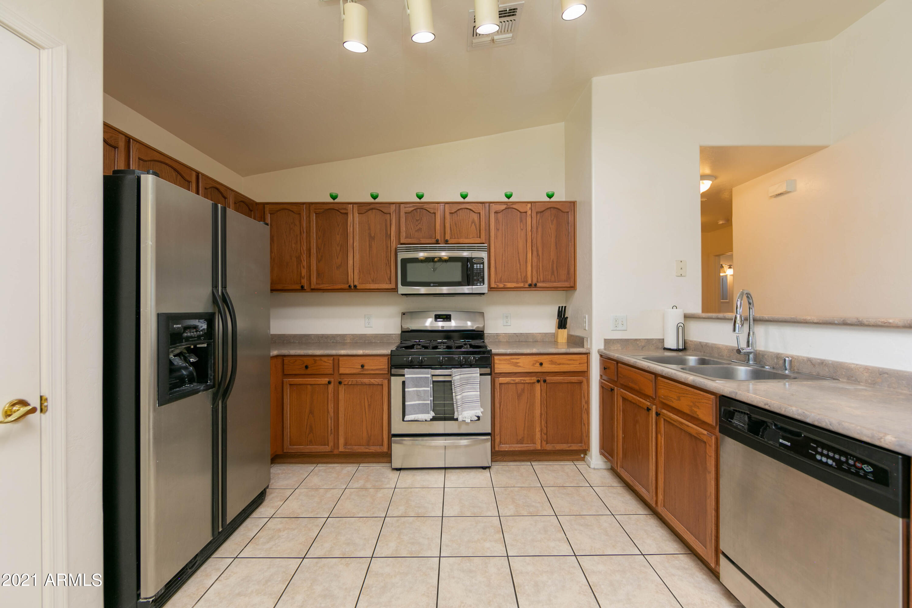 COPPER POINTE - Residential