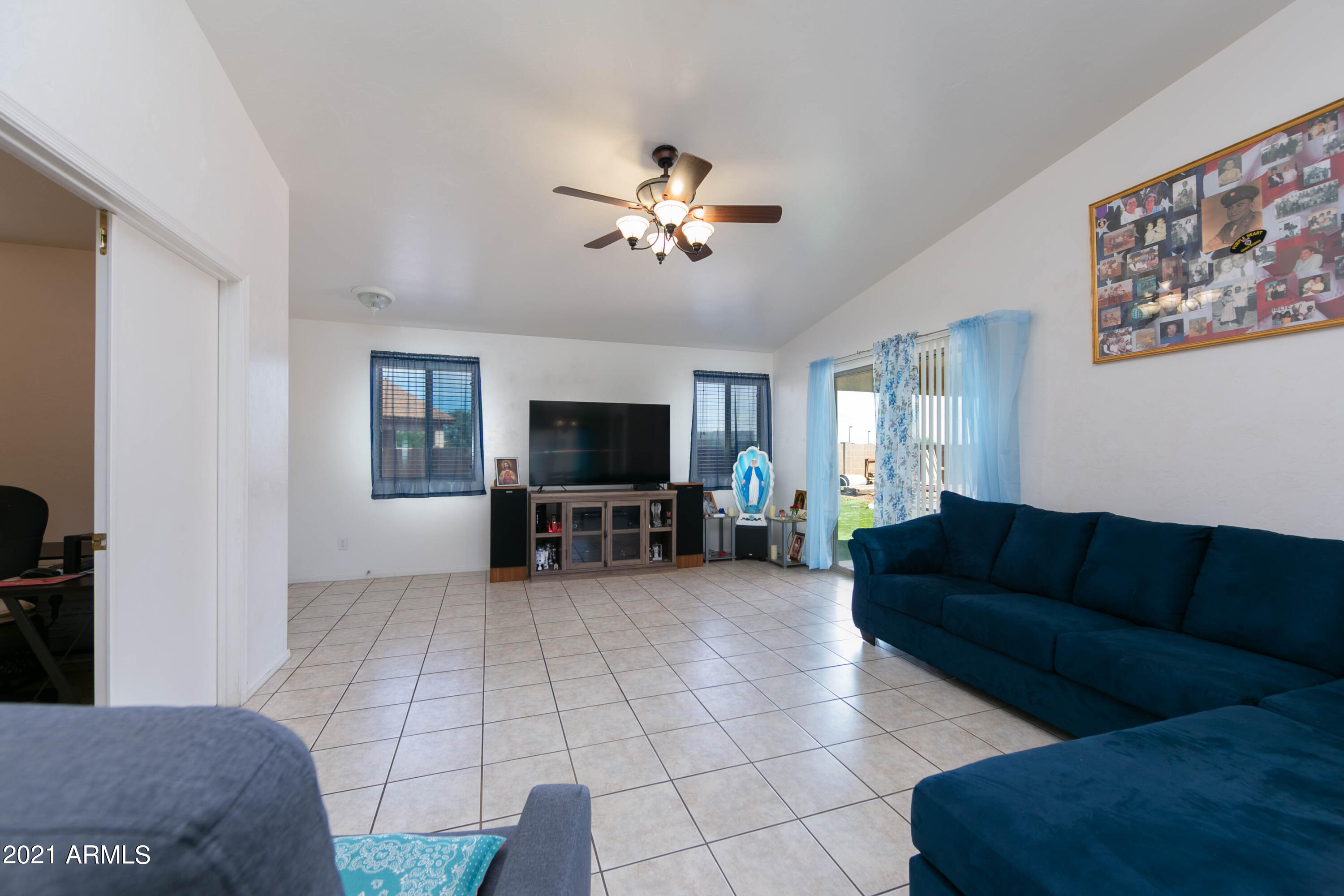 COPPER POINTE - Residential