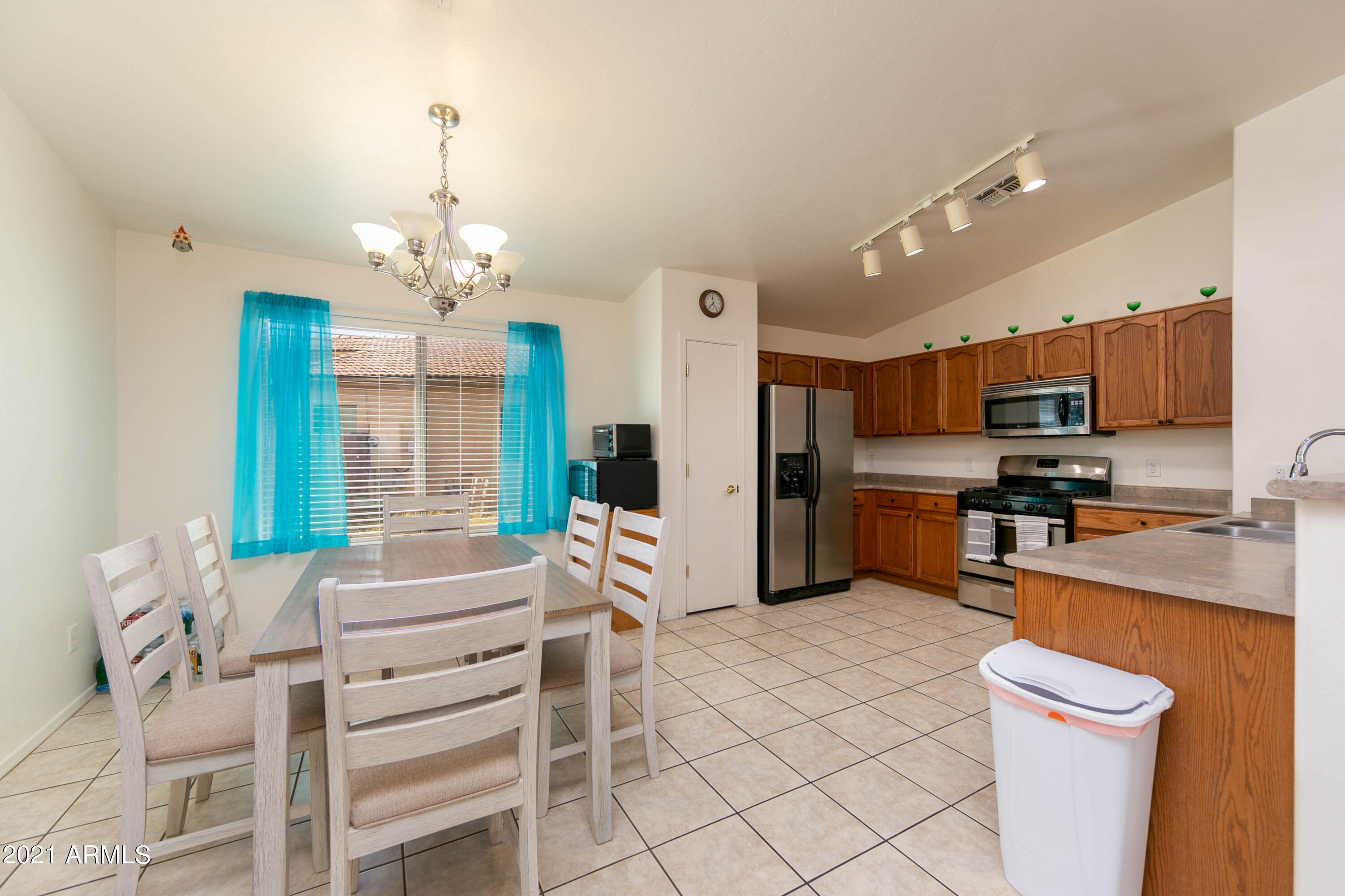 COPPER POINTE - Residential