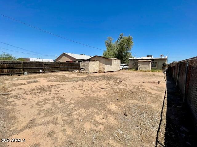 Homes 3 1137 W MOHAVE Street